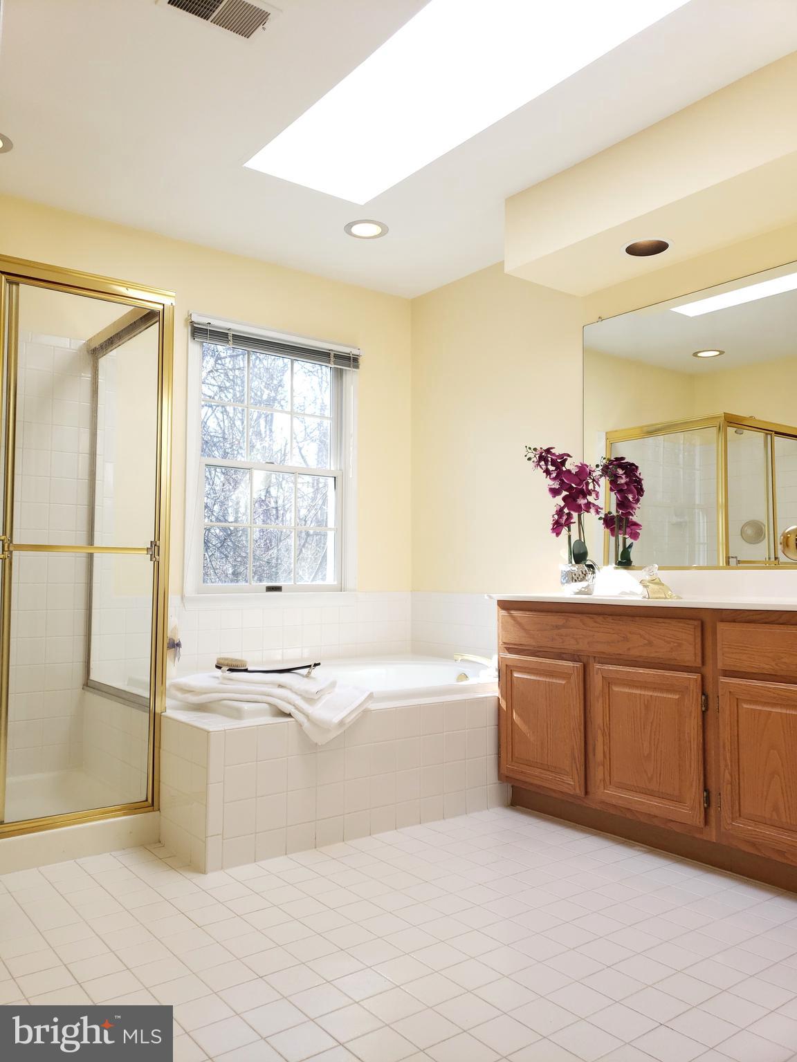 SIMMONS ACRES - Residential