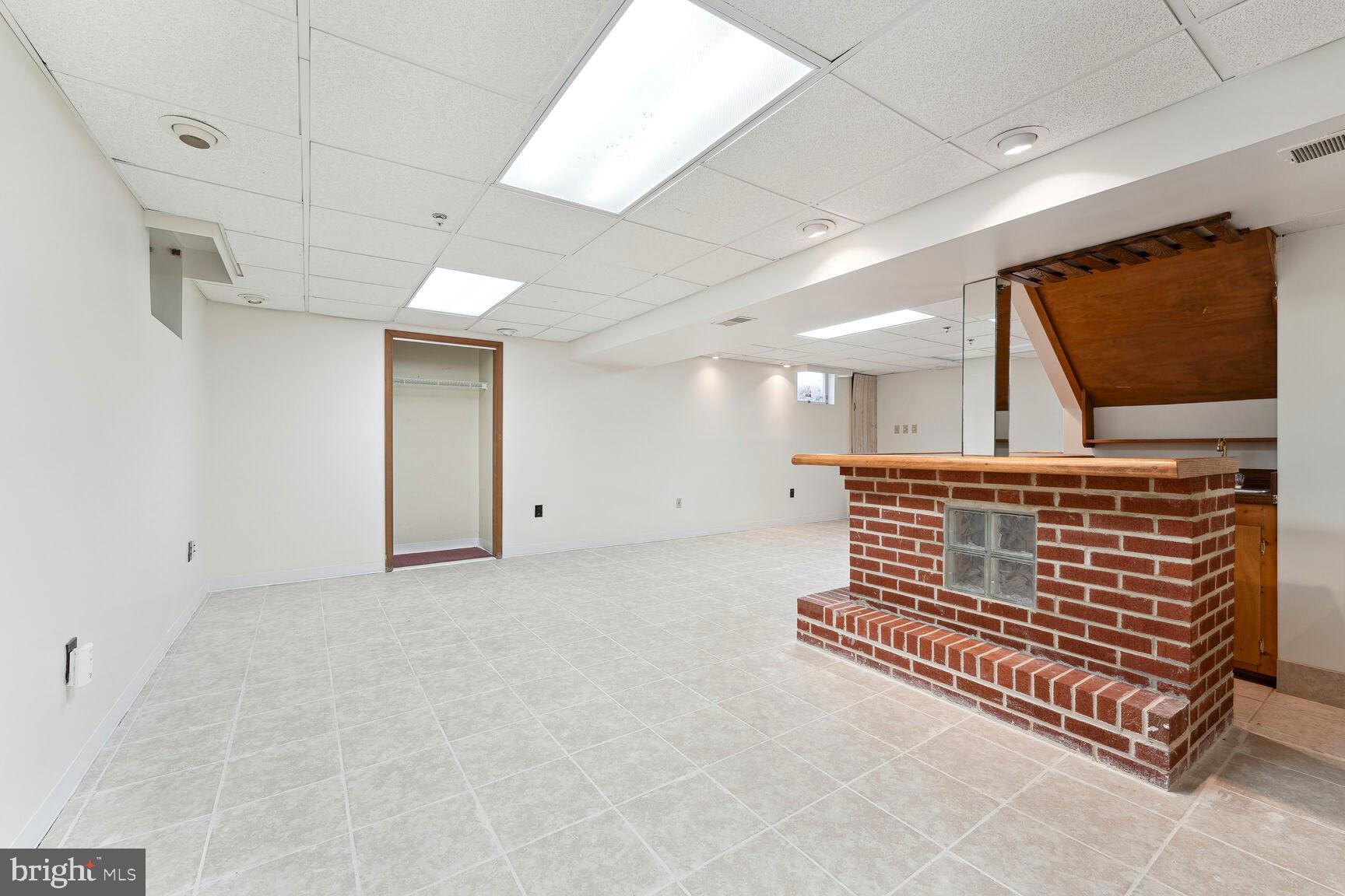 SIMMONS ACRES - Residential