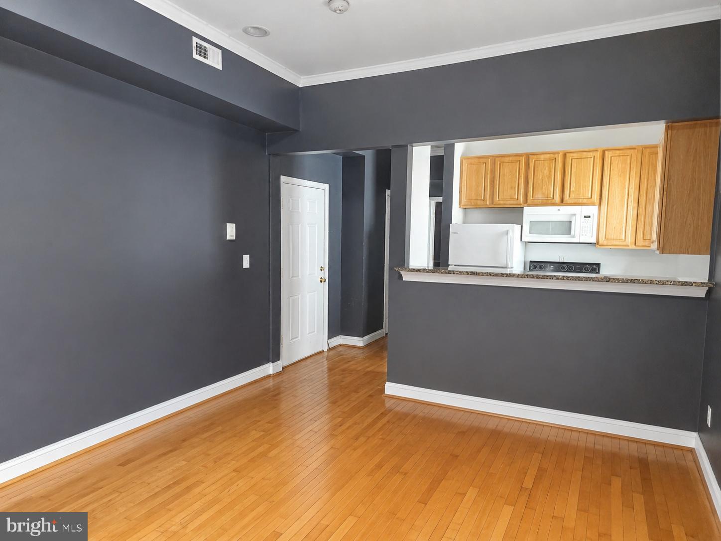 4202 GRANT STREET NE 302