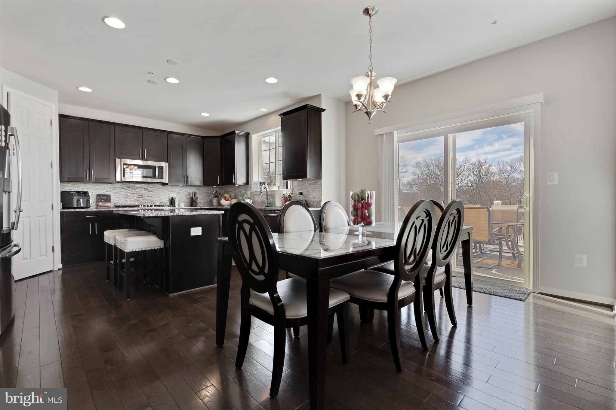 CLOVERLY FOREST - Residential