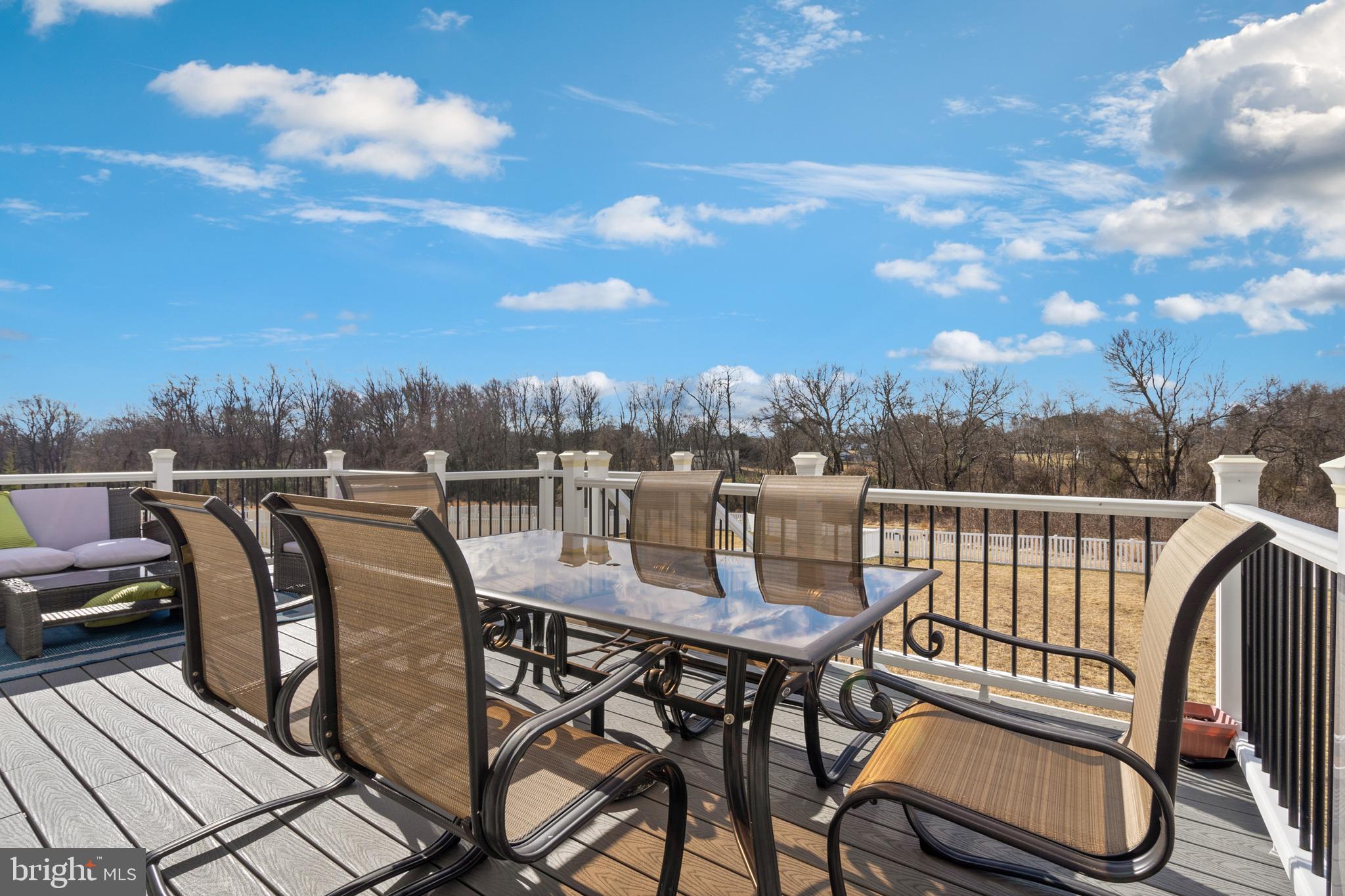 CLOVERLY FOREST - Residential