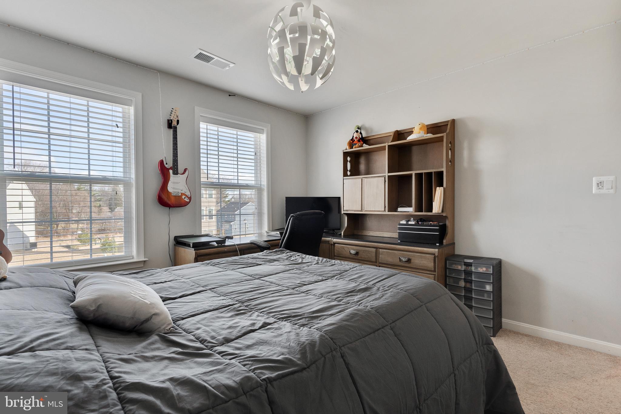 CLOVERLY FOREST - Residential