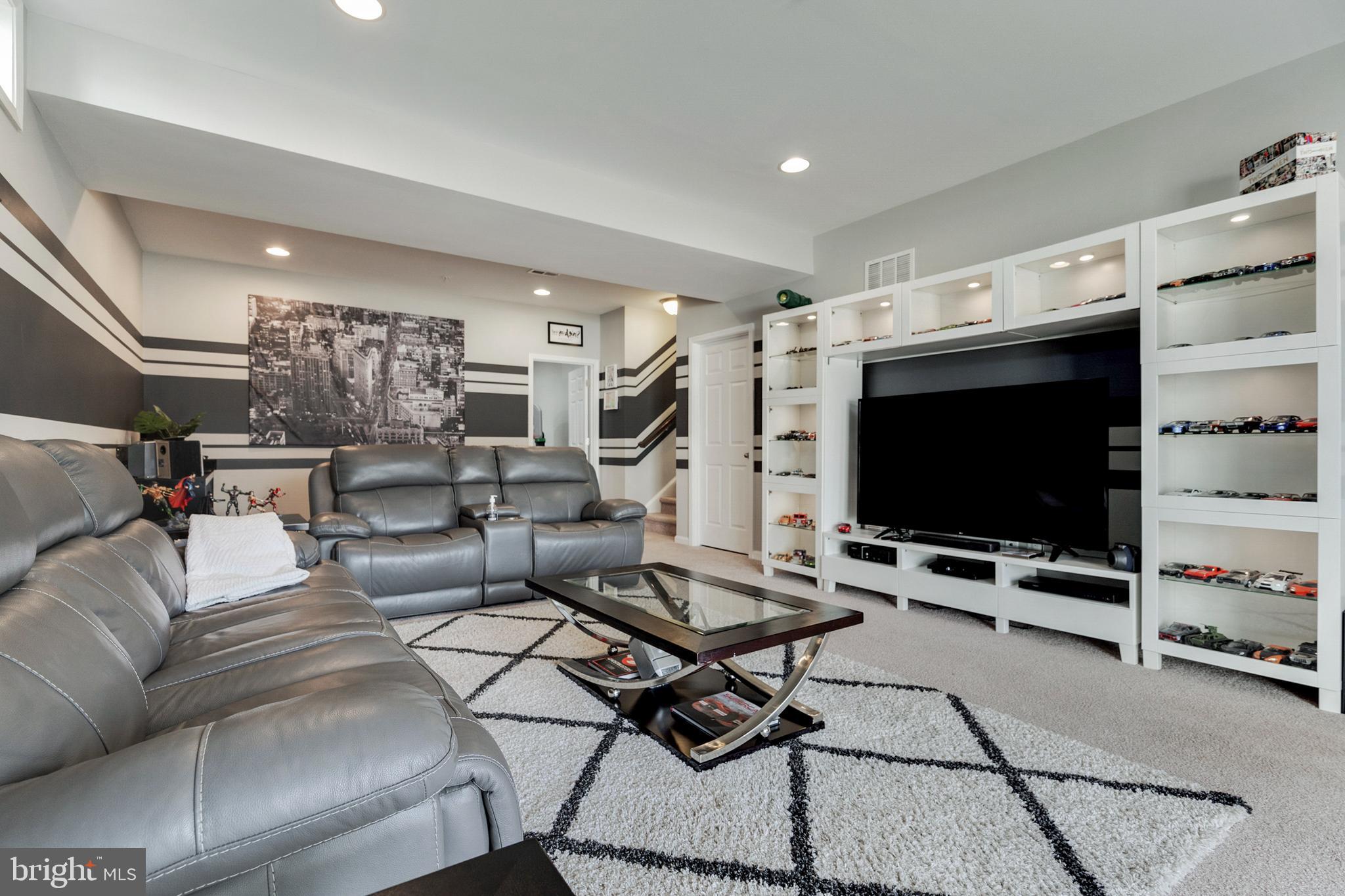 CLOVERLY FOREST - Residential