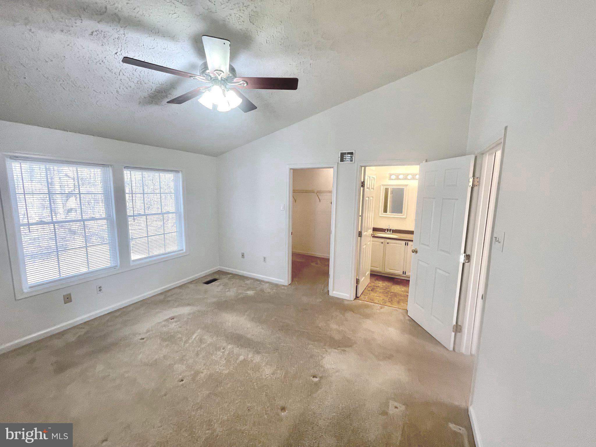 LAUREL WOODS - Residential Lease