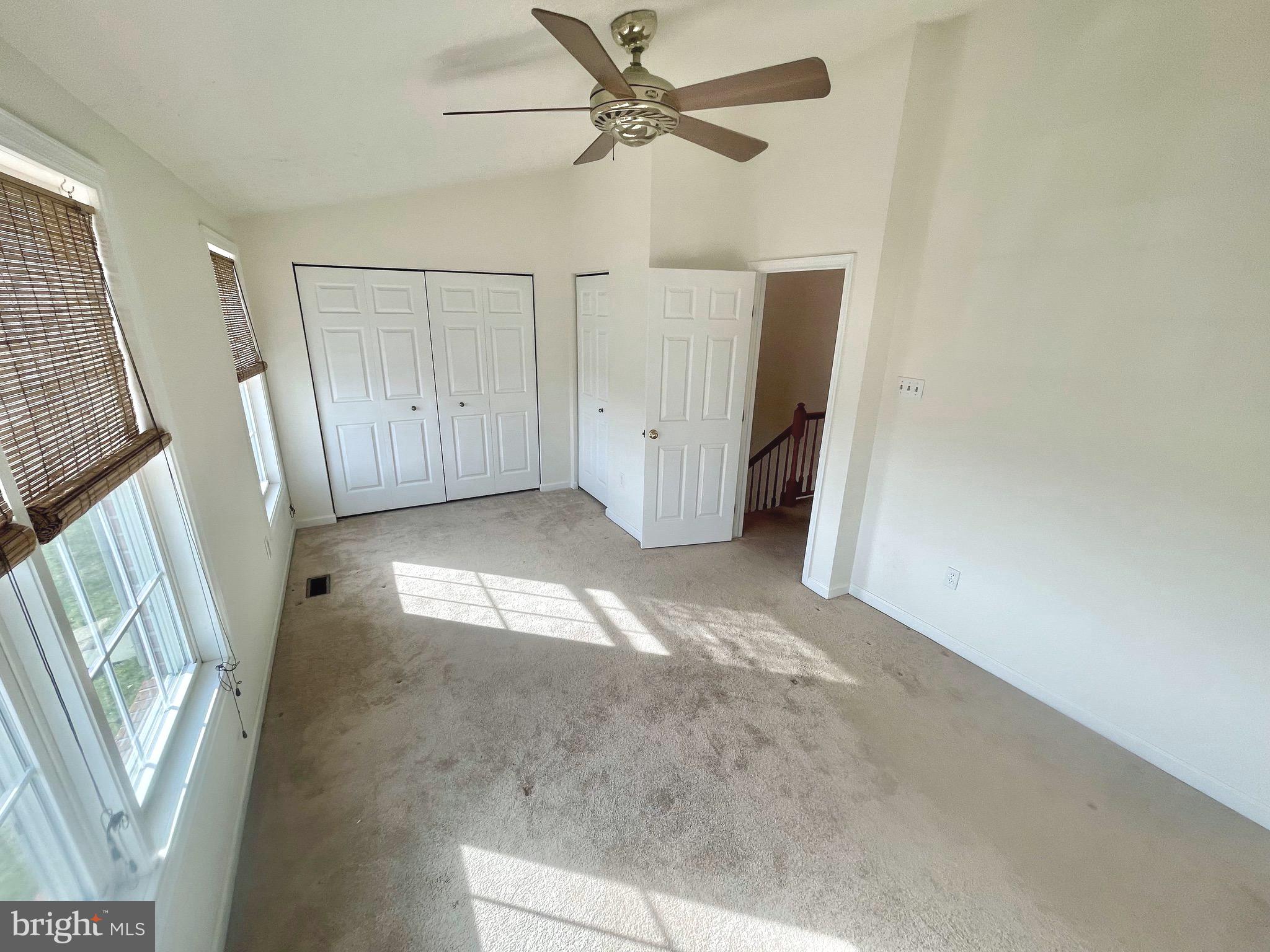 LAUREL WOODS - Residential Lease