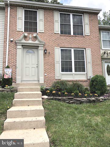 LAUREL WOODS - Residential Lease