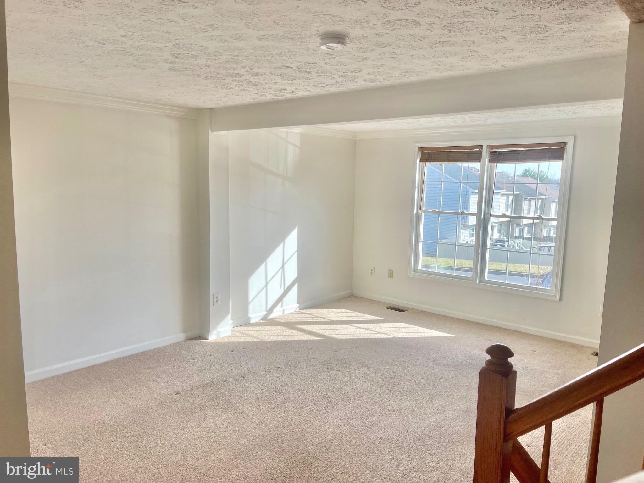 LAUREL WOODS - Residential Lease