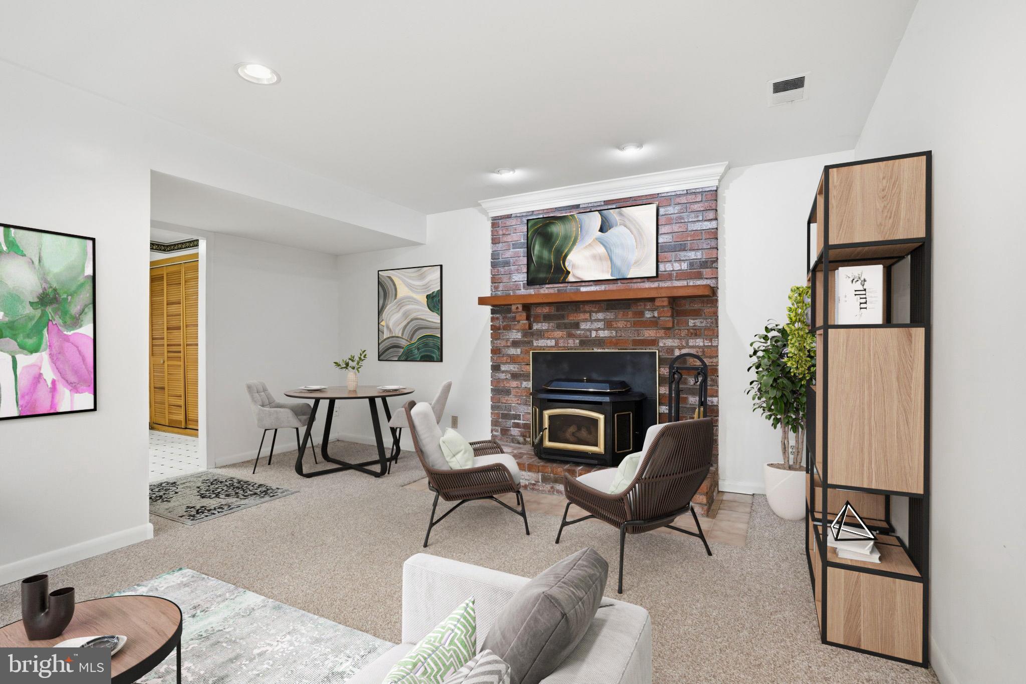 TEN HILLS - Residential