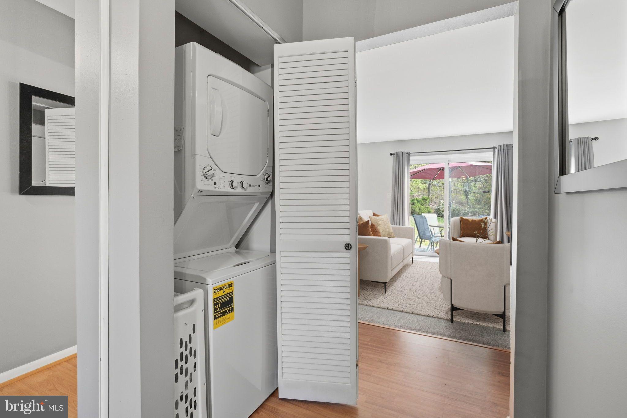 TEN HILLS - Residential