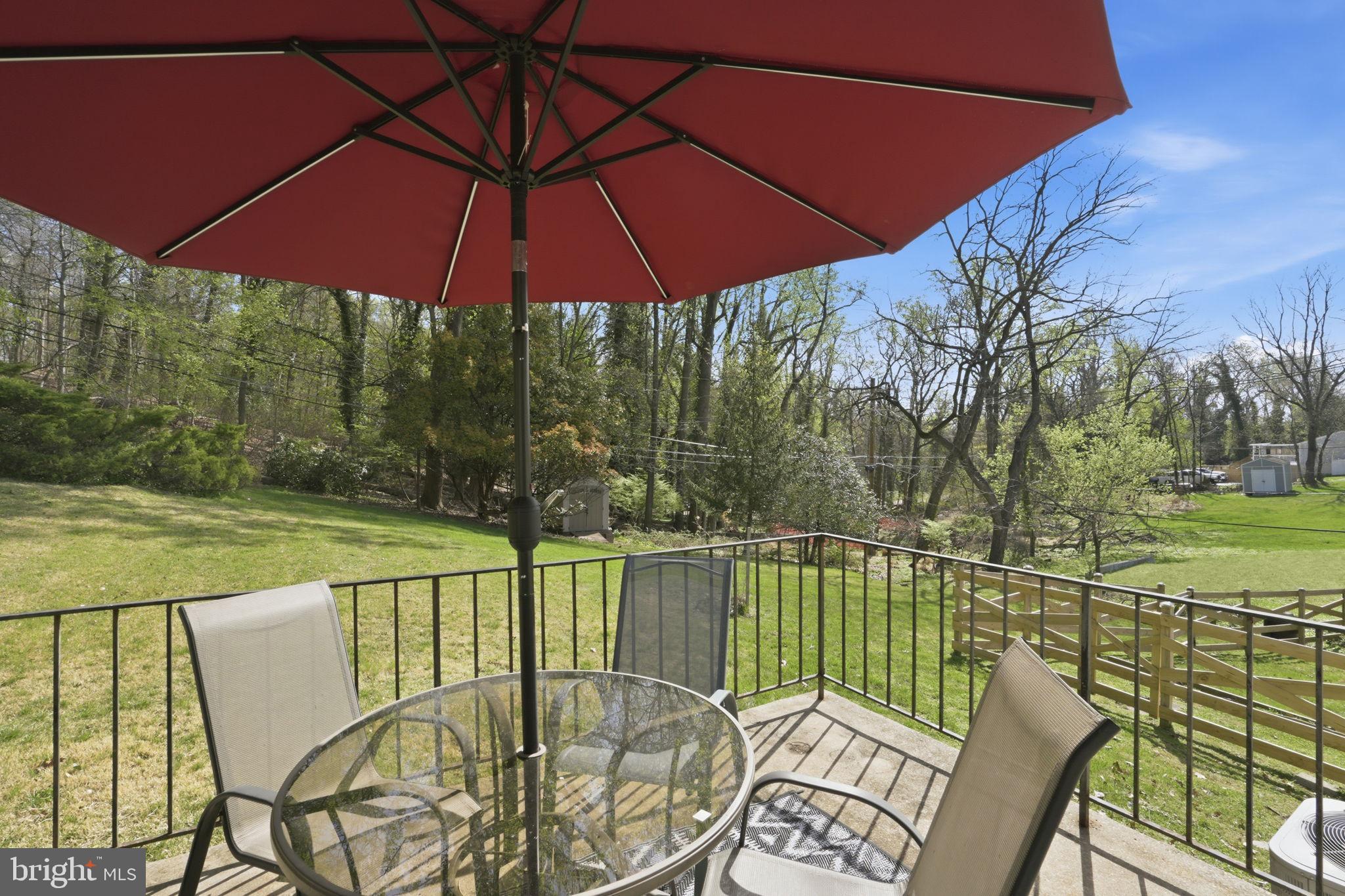 TEN HILLS - Residential