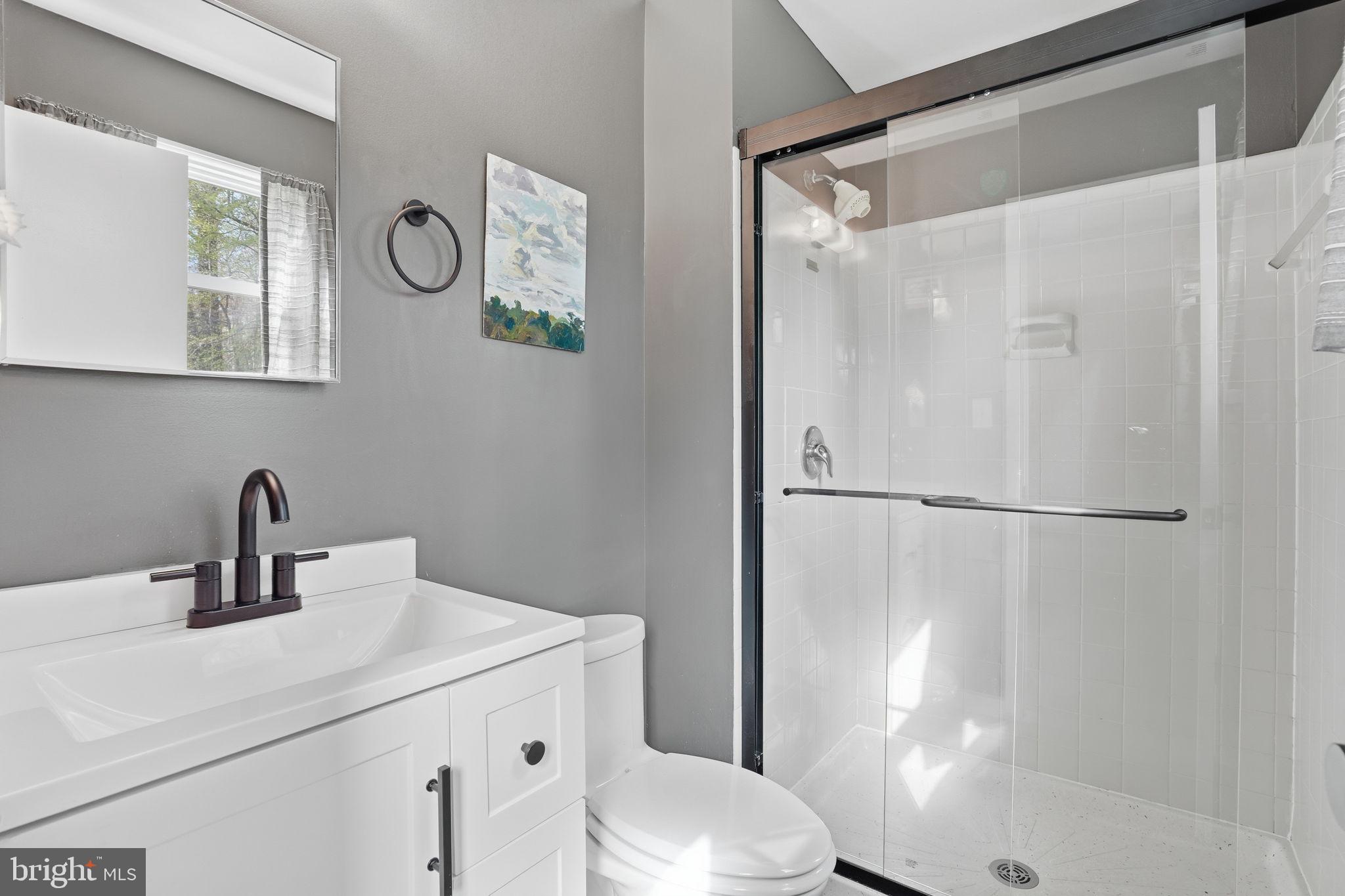 TEN HILLS - Residential