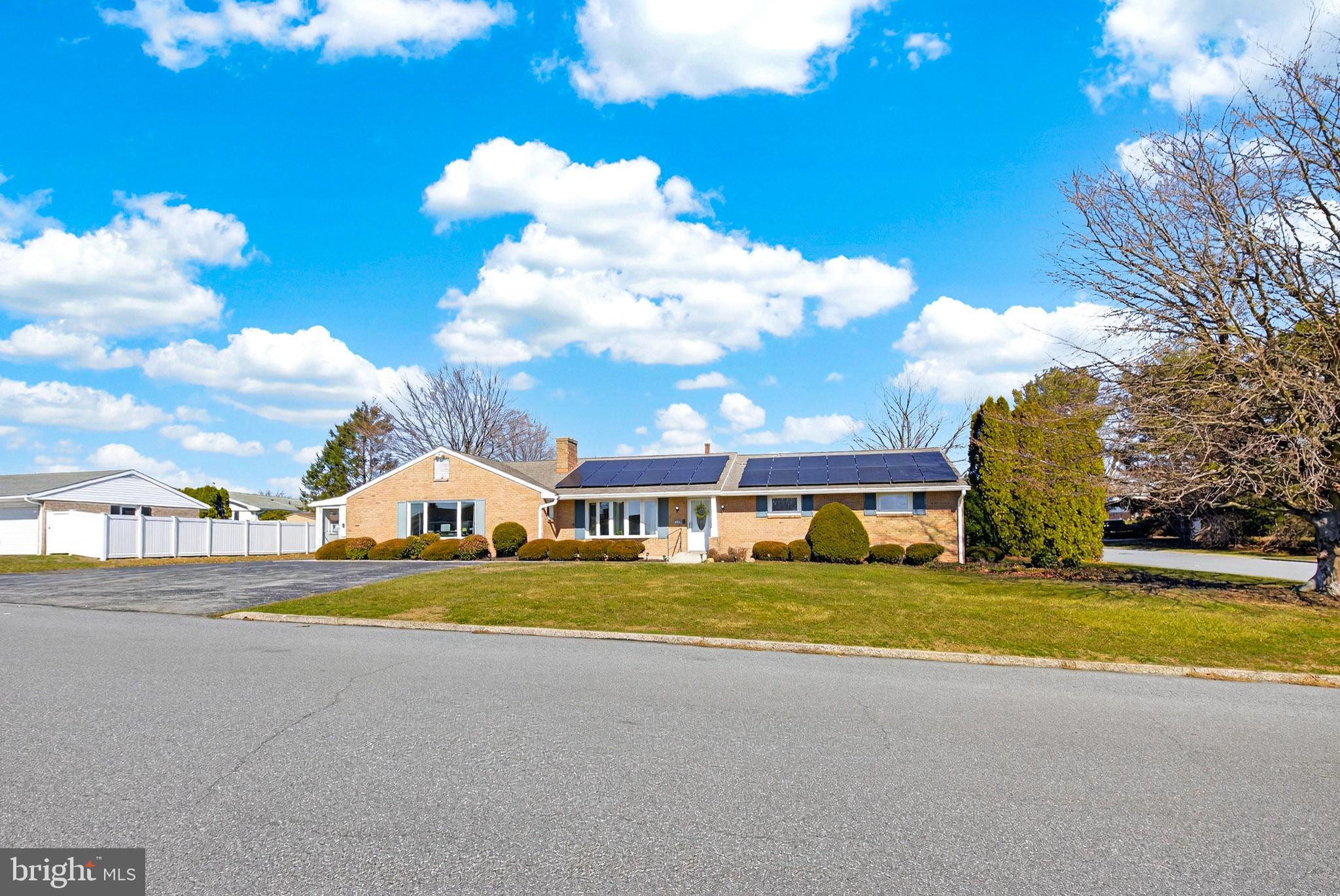 1099 CEDAR CREST DRIVE