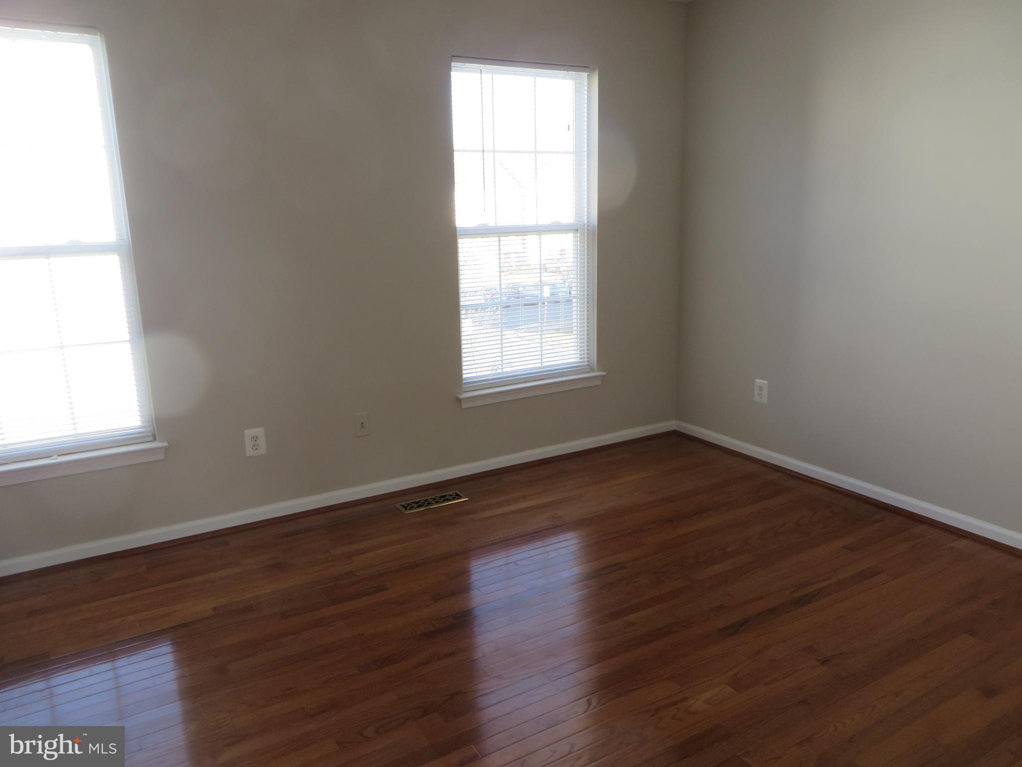 GREENWOOD - Residential Lease