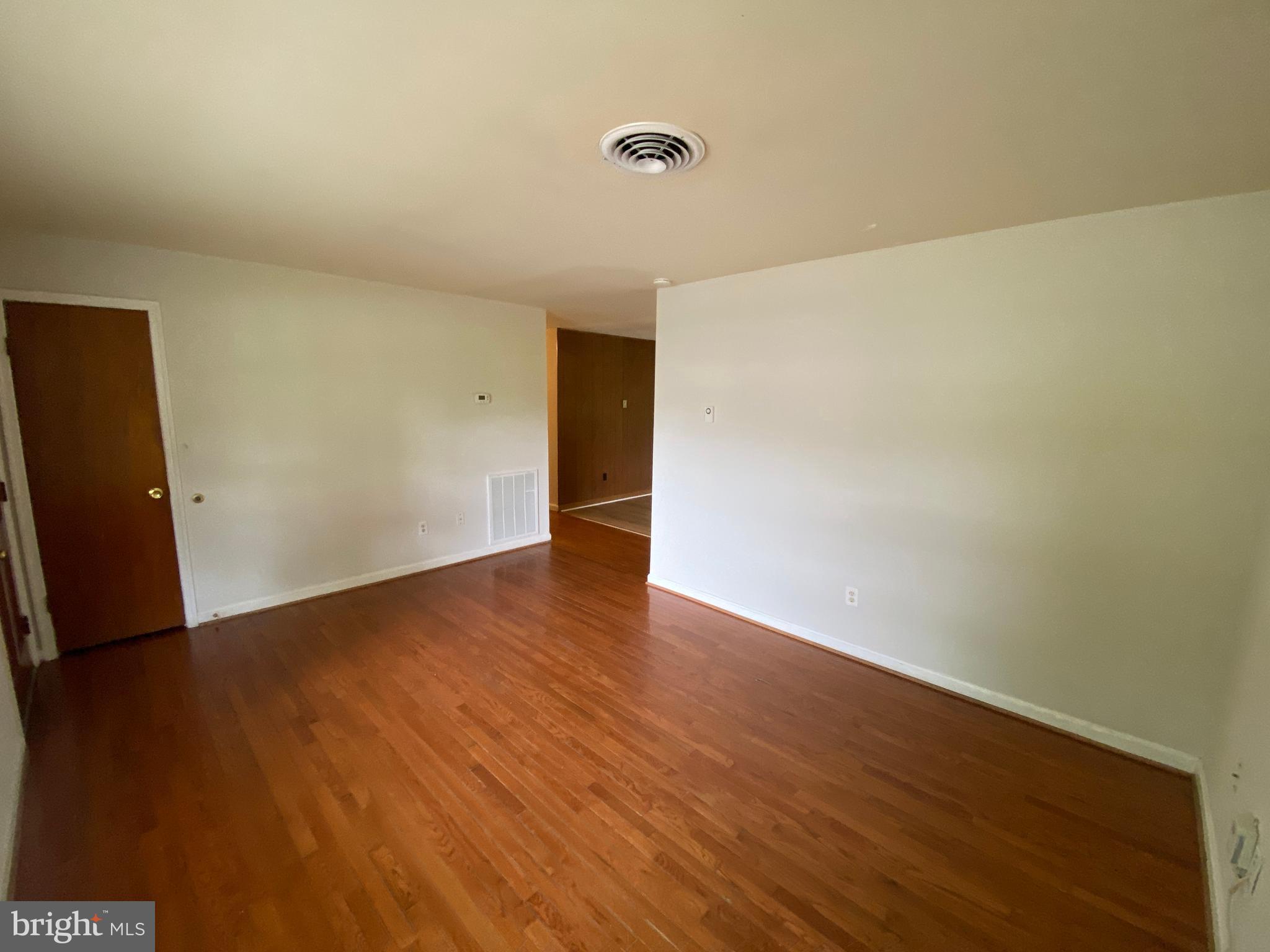 BELLEVUE COURT - Residential Lease