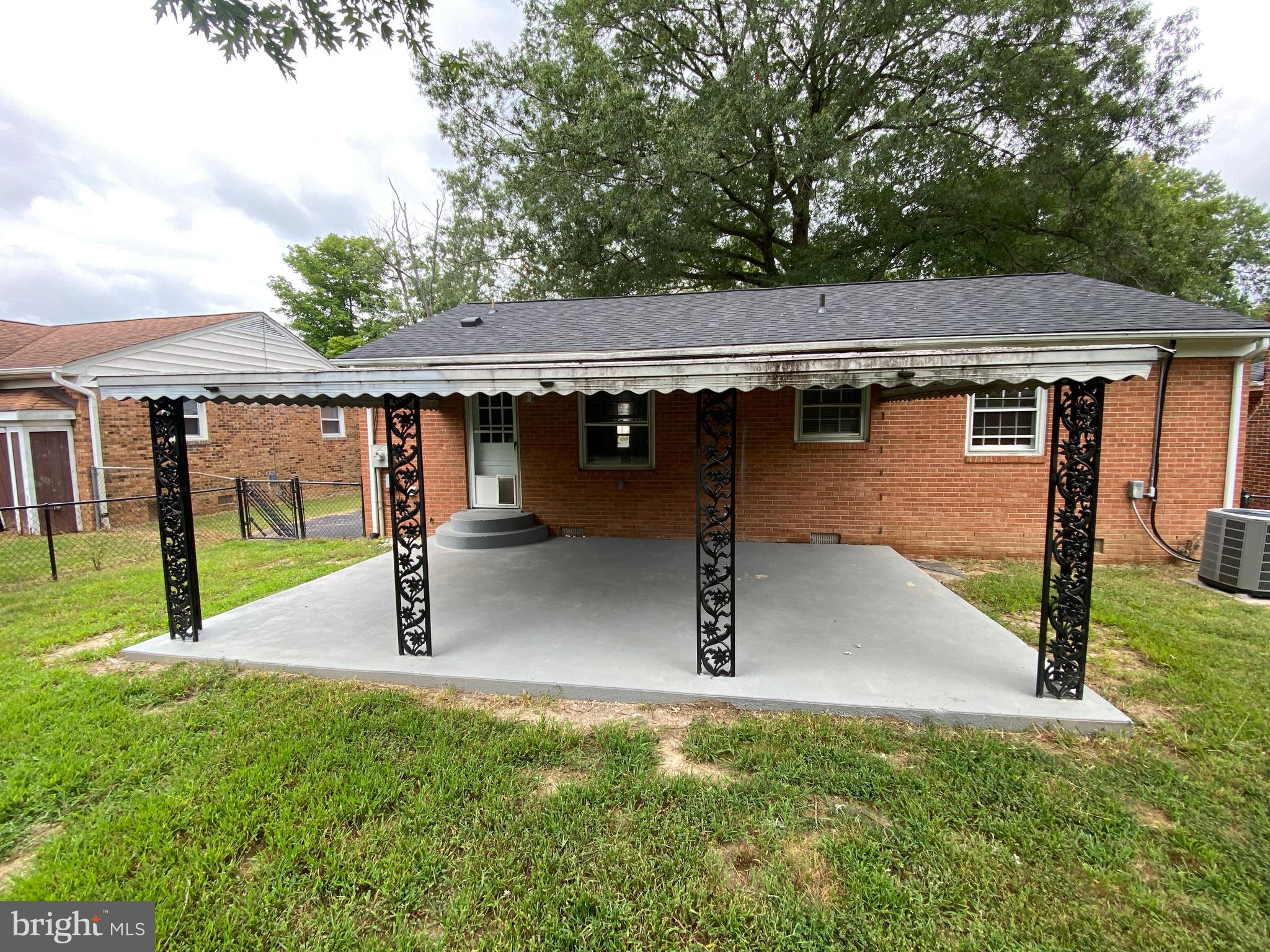 BELLEVUE COURT - Residential Lease