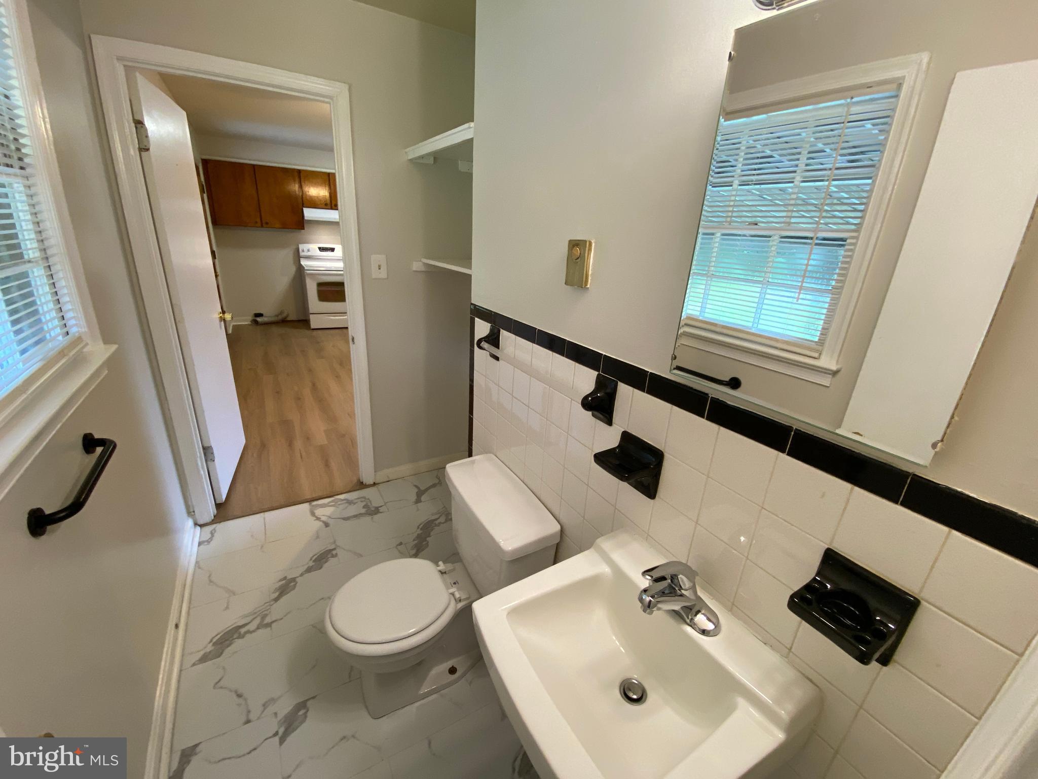 BELLEVUE COURT - Residential Lease