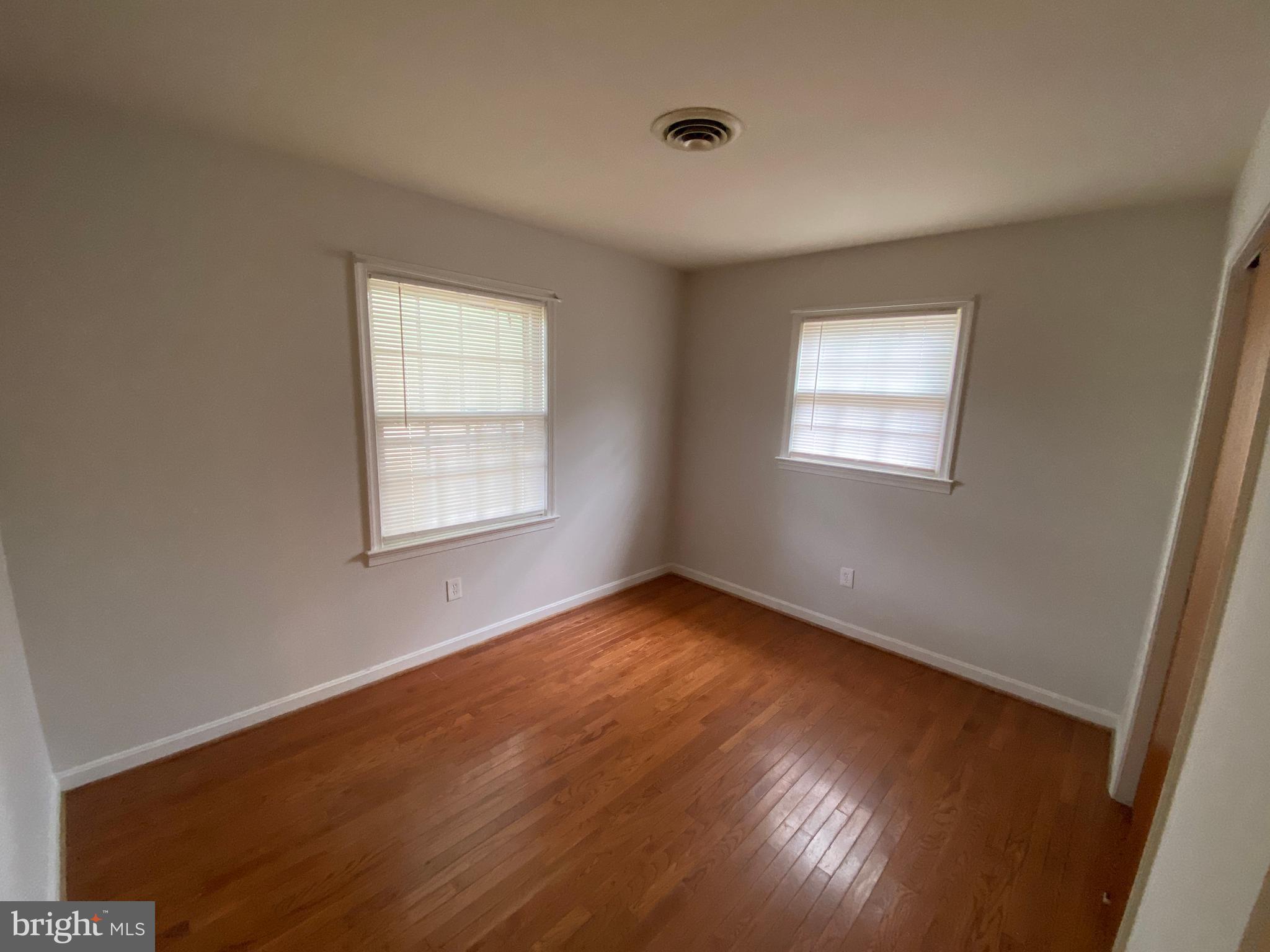 BELLEVUE COURT - Residential Lease