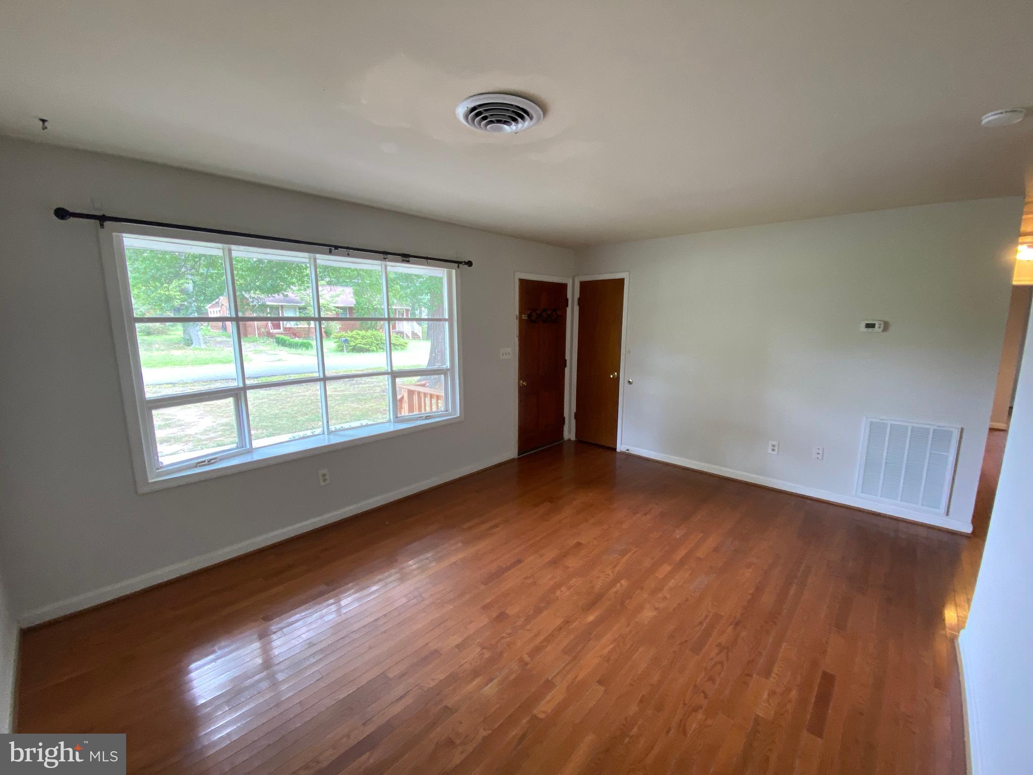 BELLEVUE COURT - Residential Lease