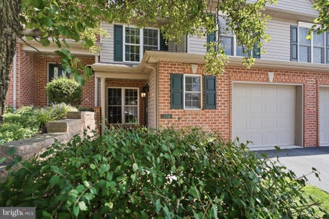 Townhouse For Sale - 154 Red Haven Road<br/> NEW CUMBERLAND, PA 17070