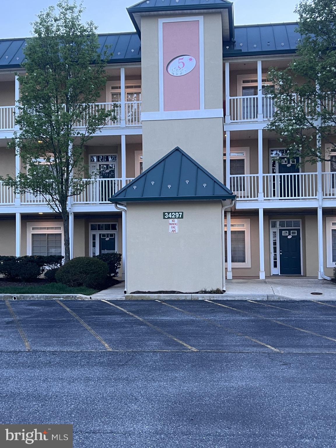 34297 SUMMERLYN DRIVE 505