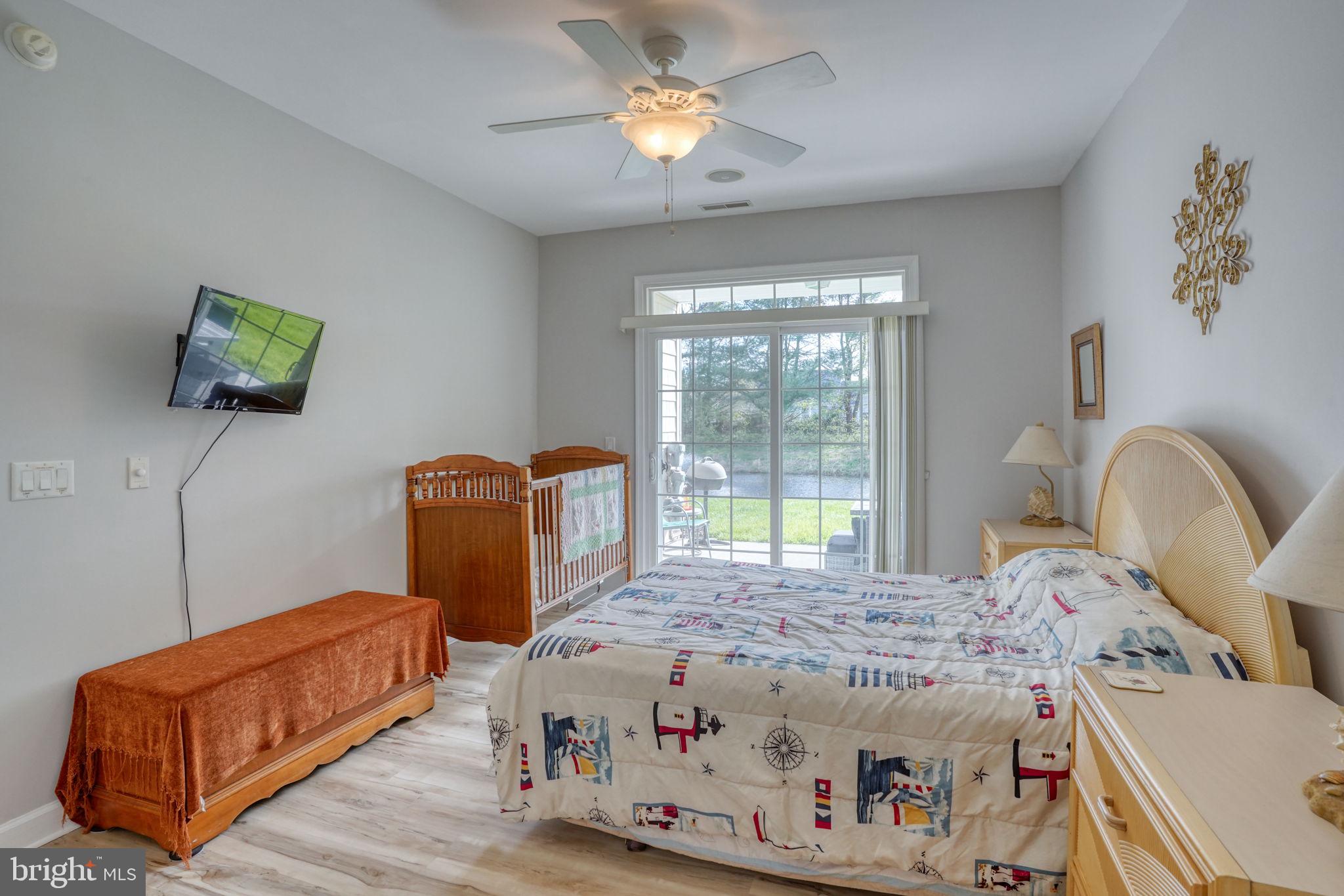 SUMMERLYN - Residential