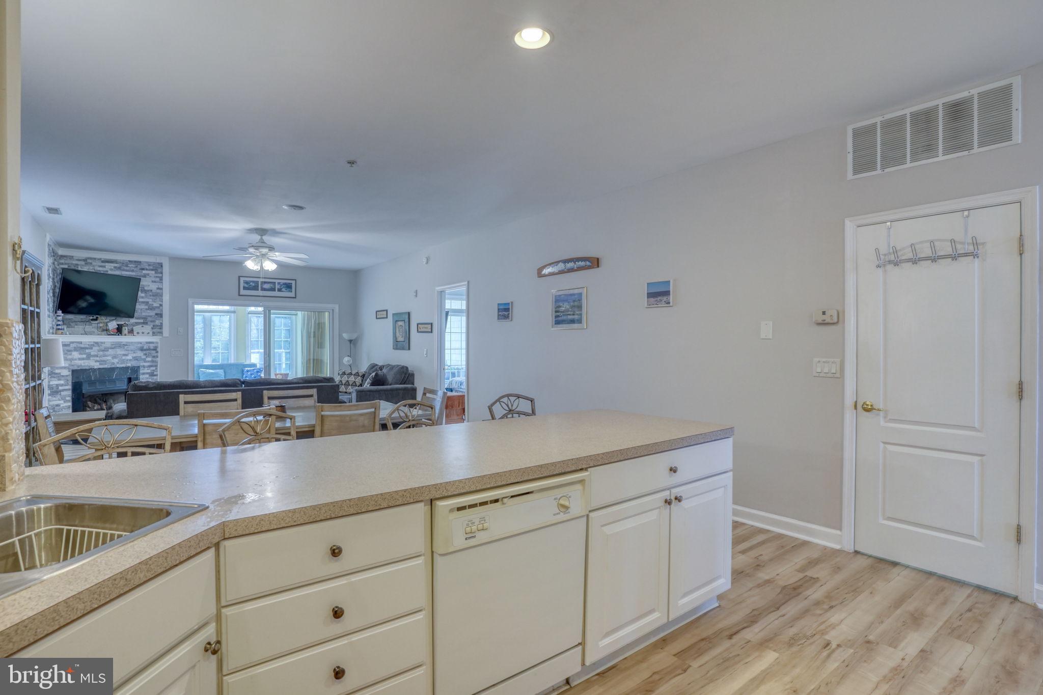 SUMMERLYN - Residential
