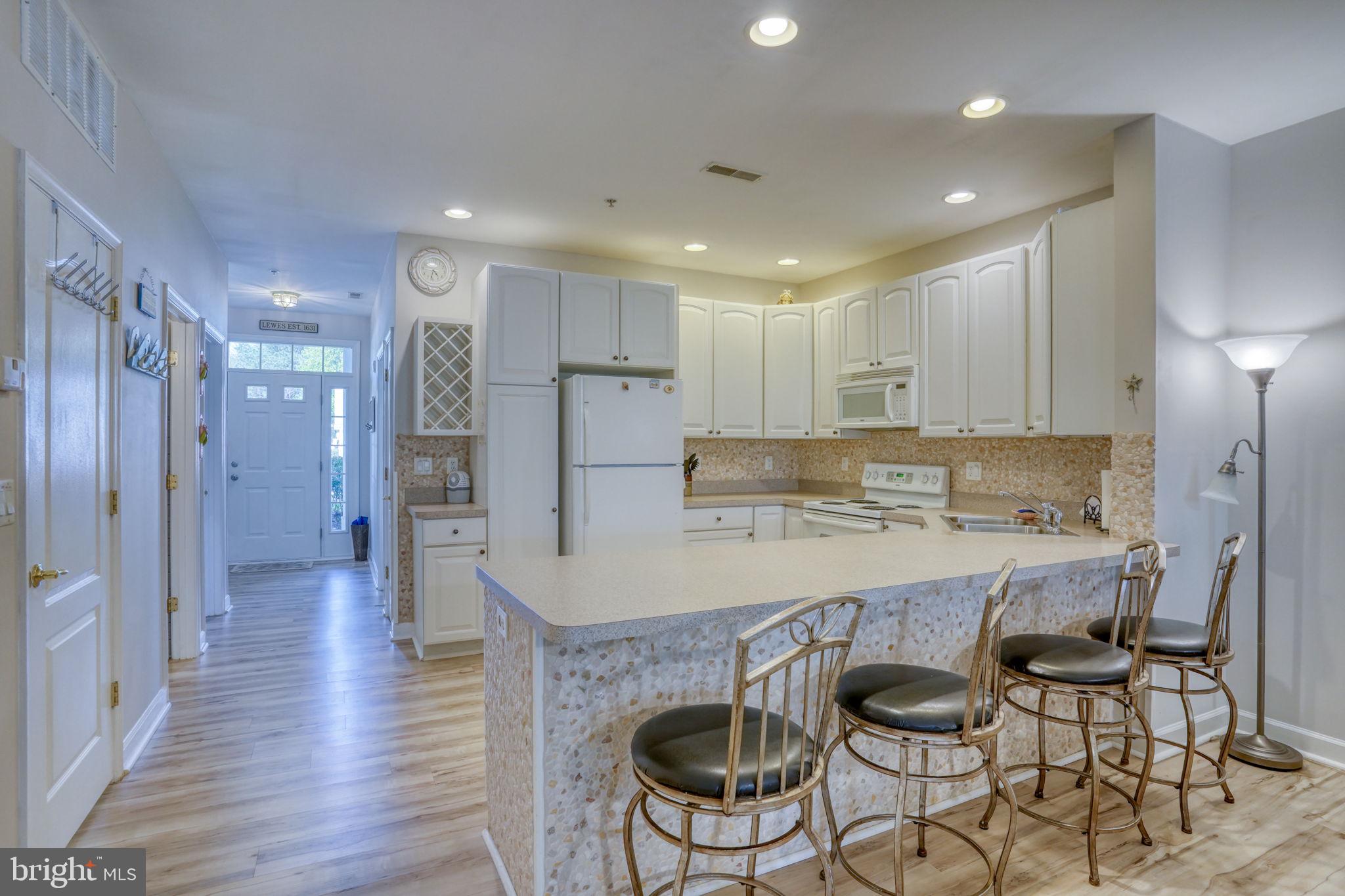 SUMMERLYN - Residential