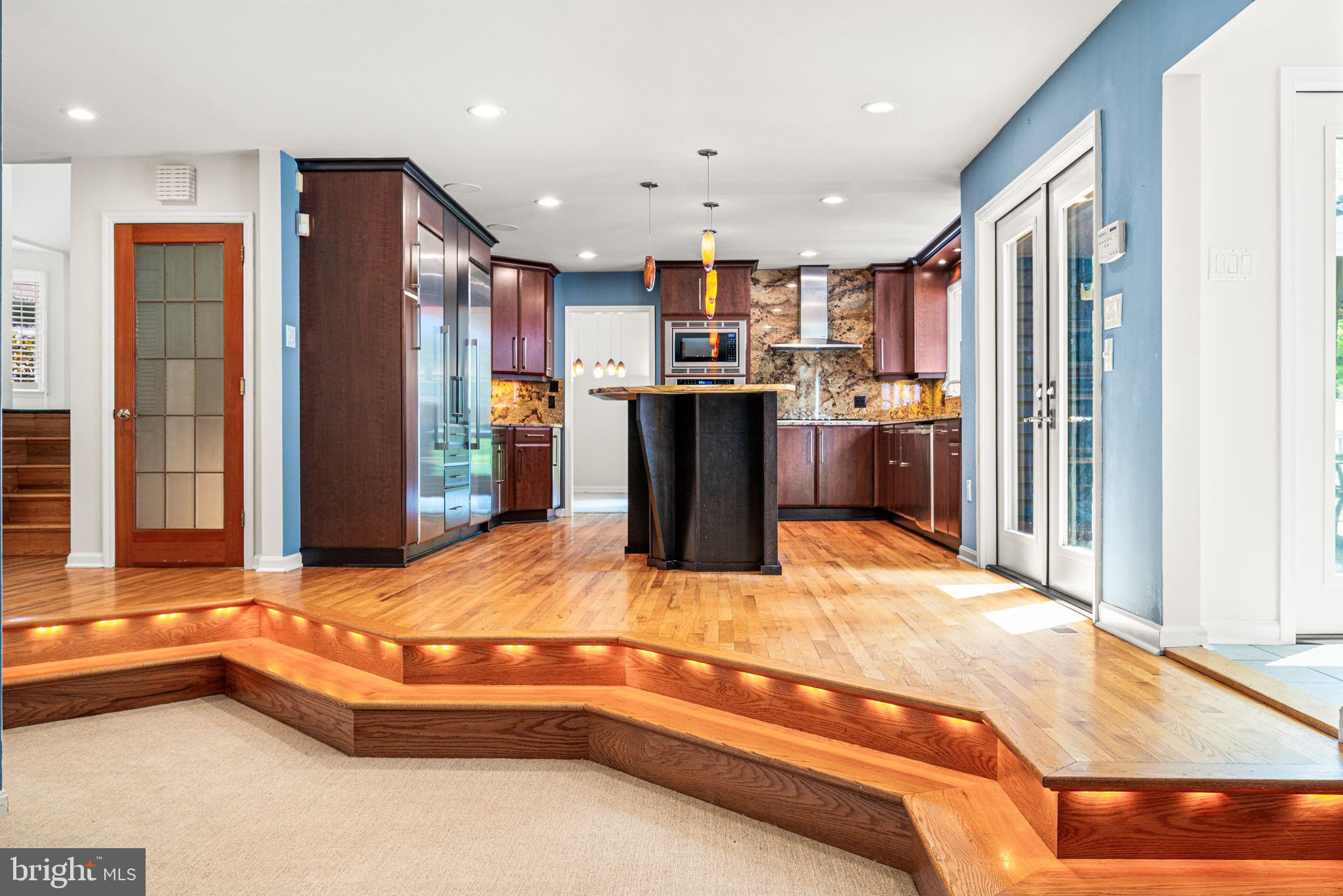 LAFAYETTE HILL - Residential