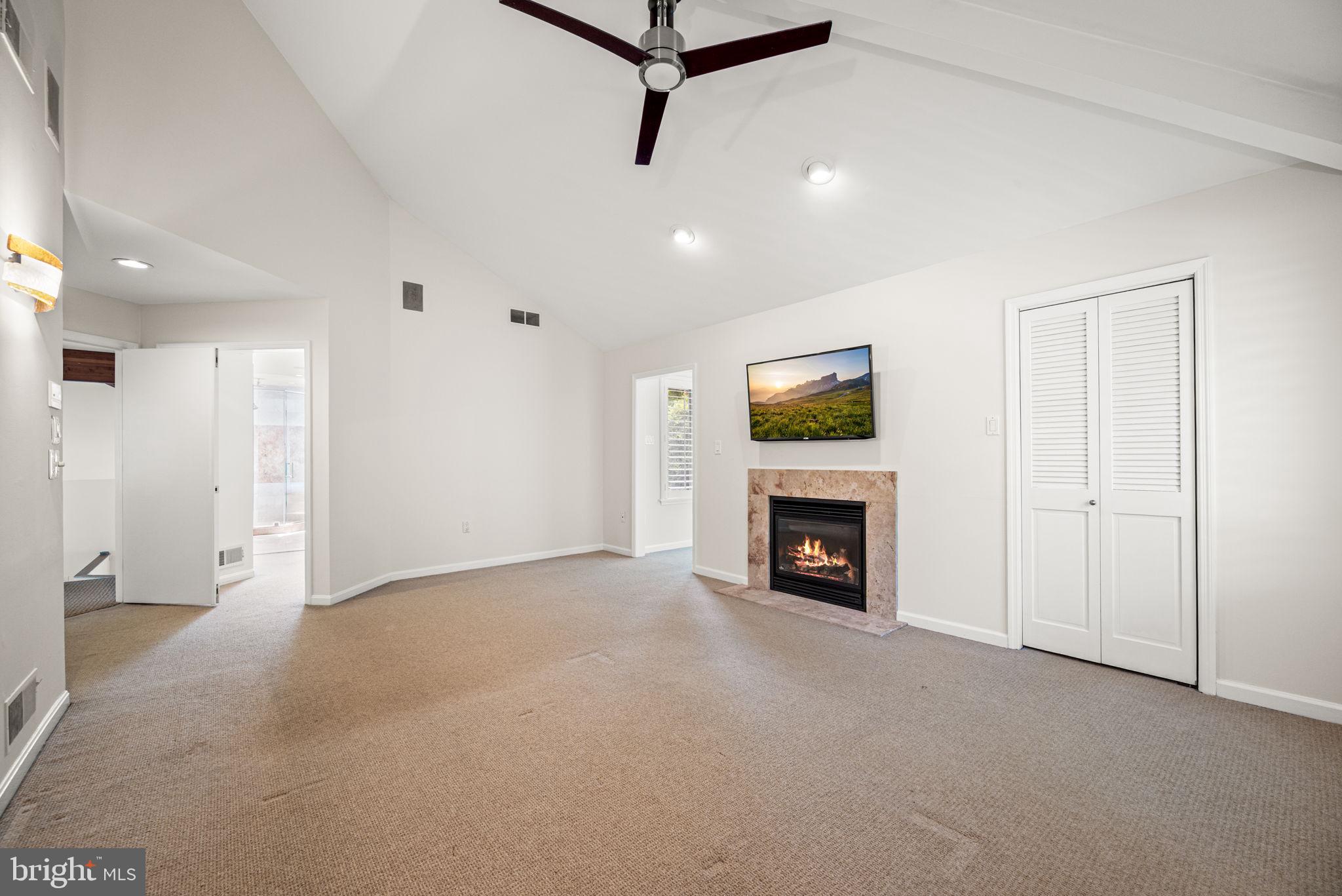 LAFAYETTE HILL - Residential