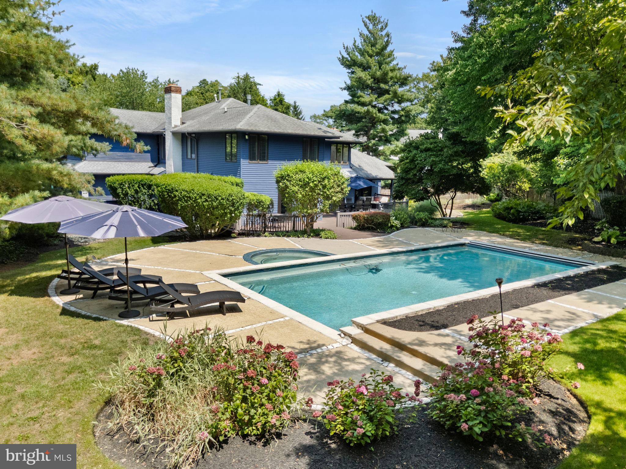 LAFAYETTE HILL - Residential