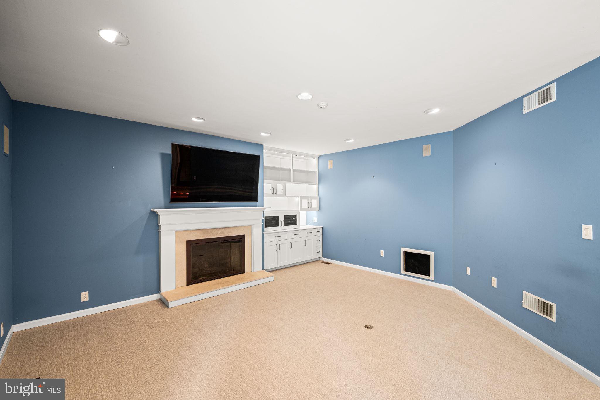 LAFAYETTE HILL - Residential