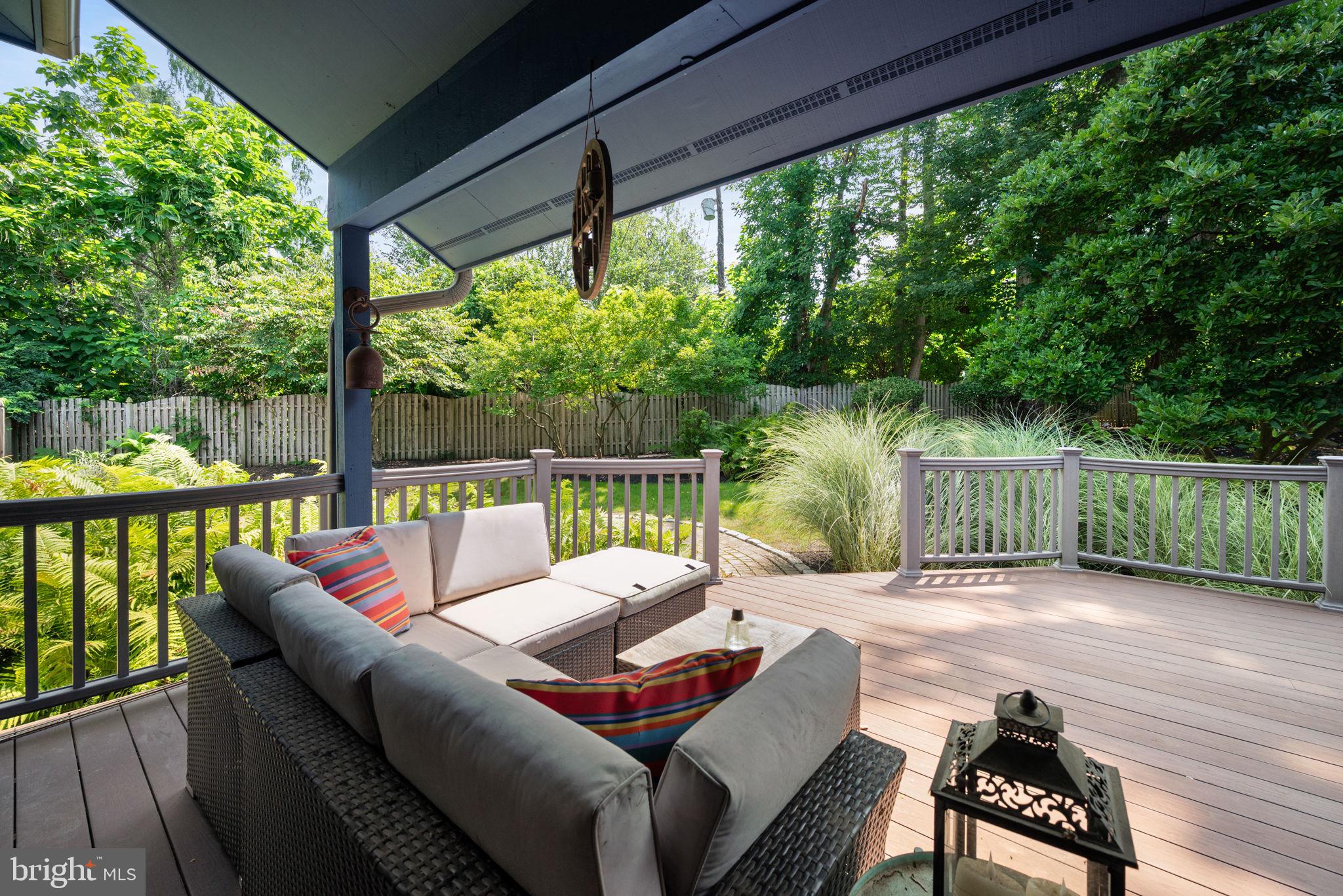 LAFAYETTE HILL - Residential