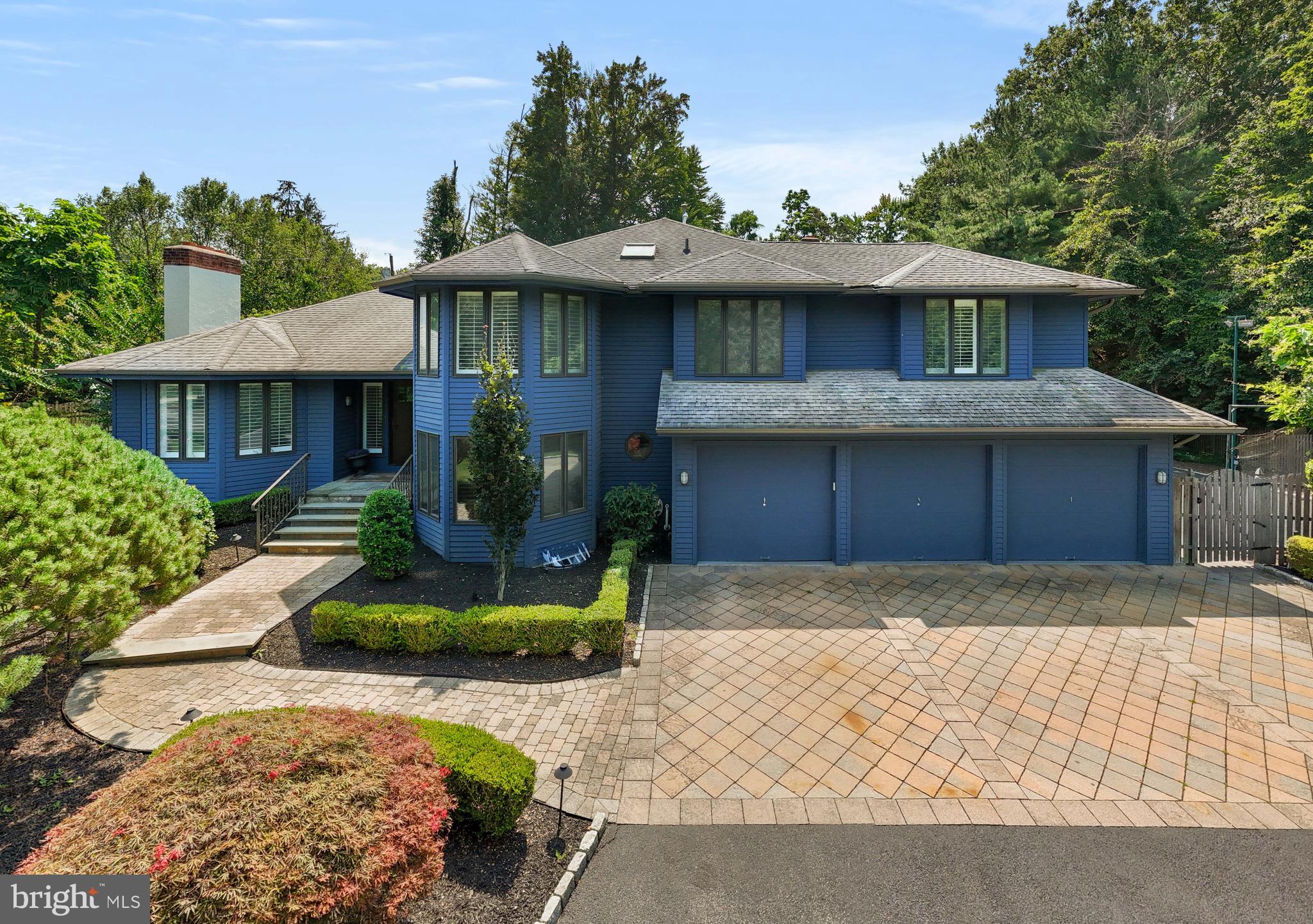 LAFAYETTE HILL - Residential