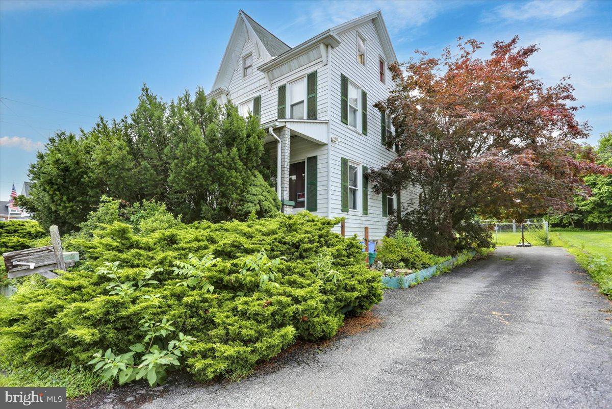 105 W WESNER ROAD