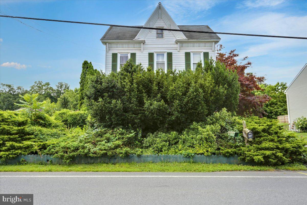 105 W WESNER ROAD