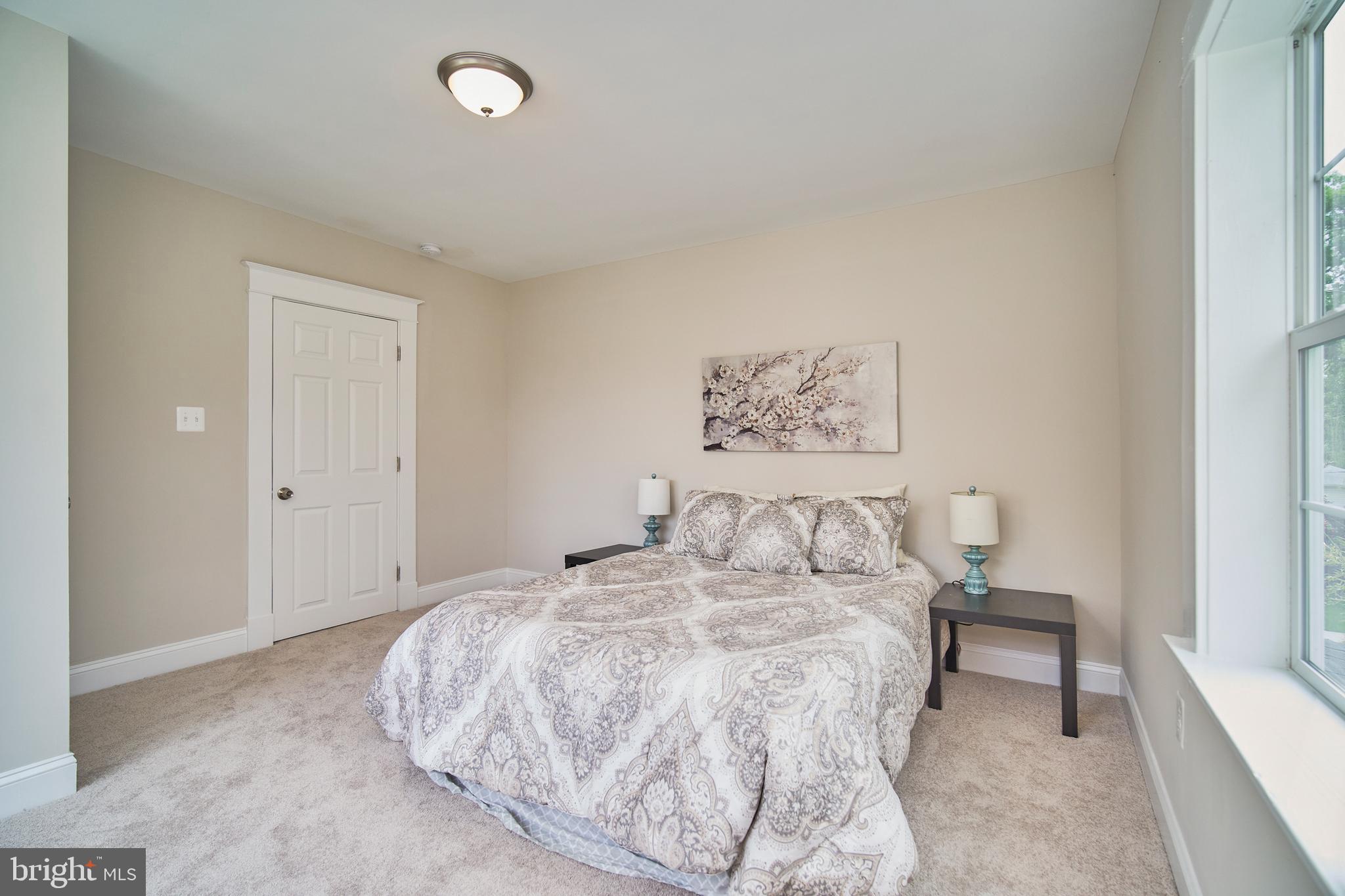 WINDSOR HILLS - Residential