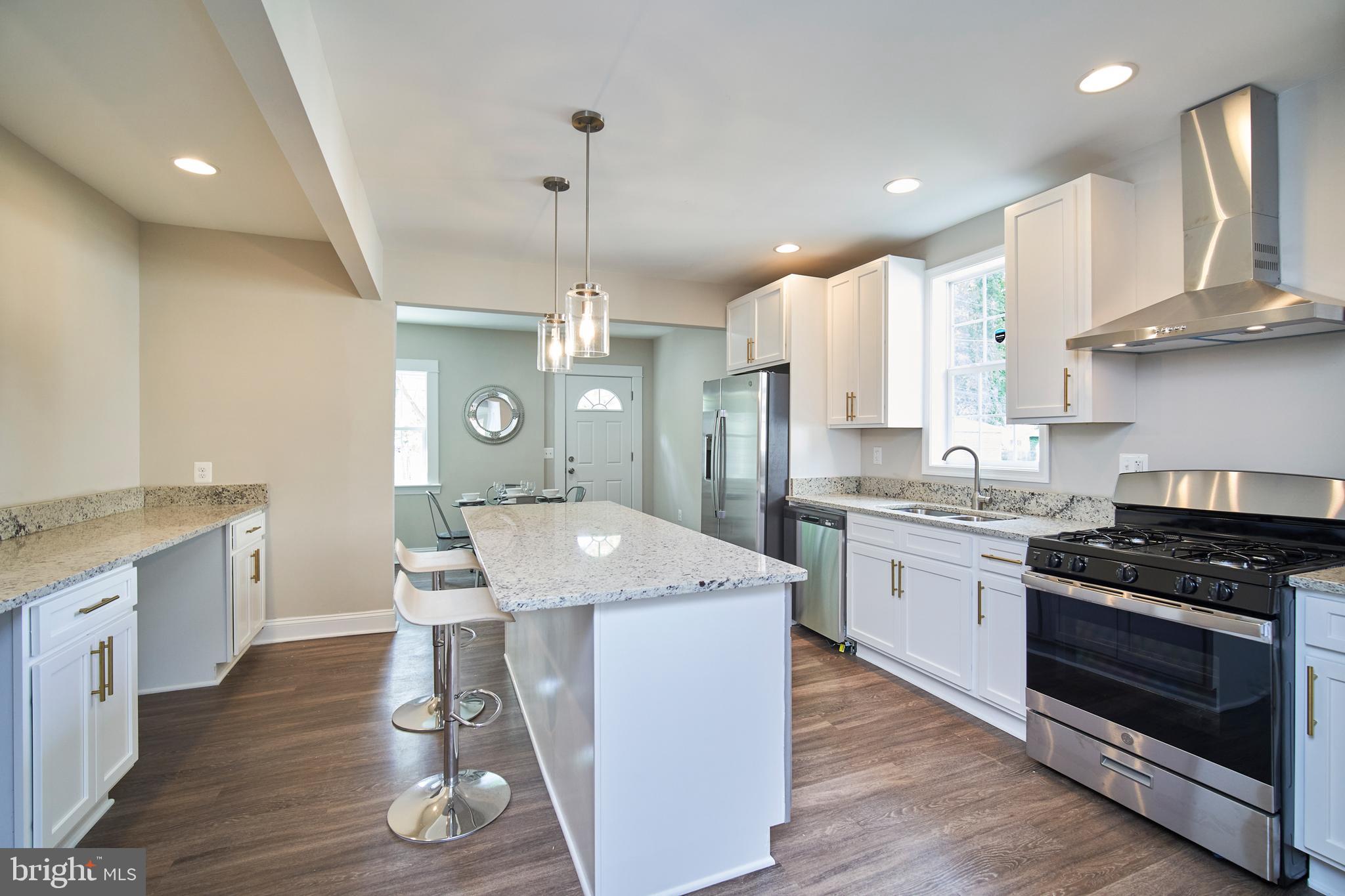 WINDSOR HILLS - Residential