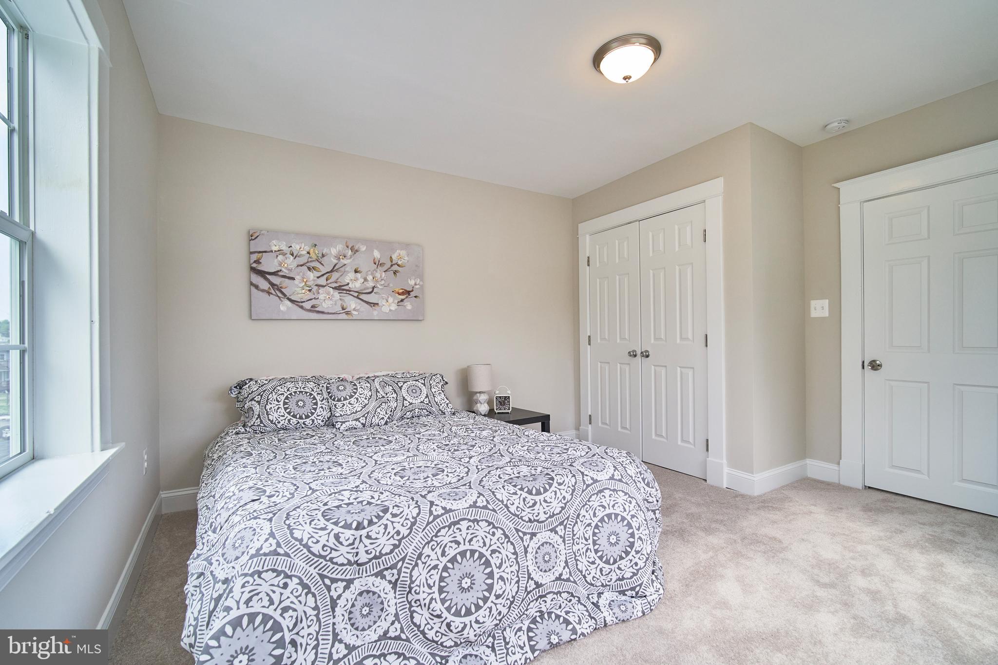 WINDSOR HILLS - Residential