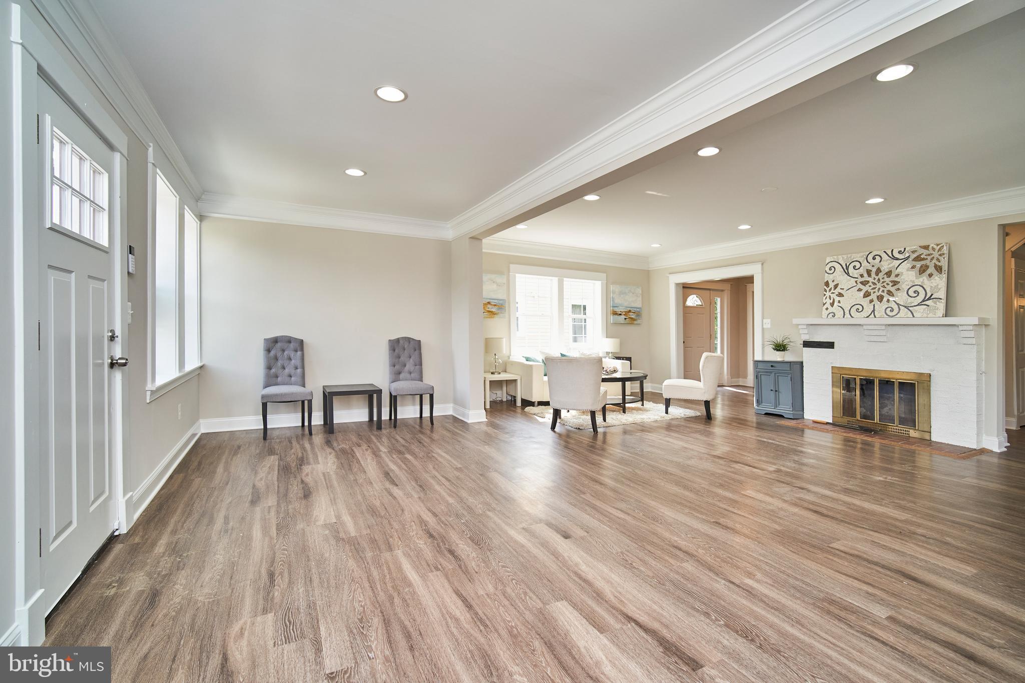 WINDSOR HILLS - Residential