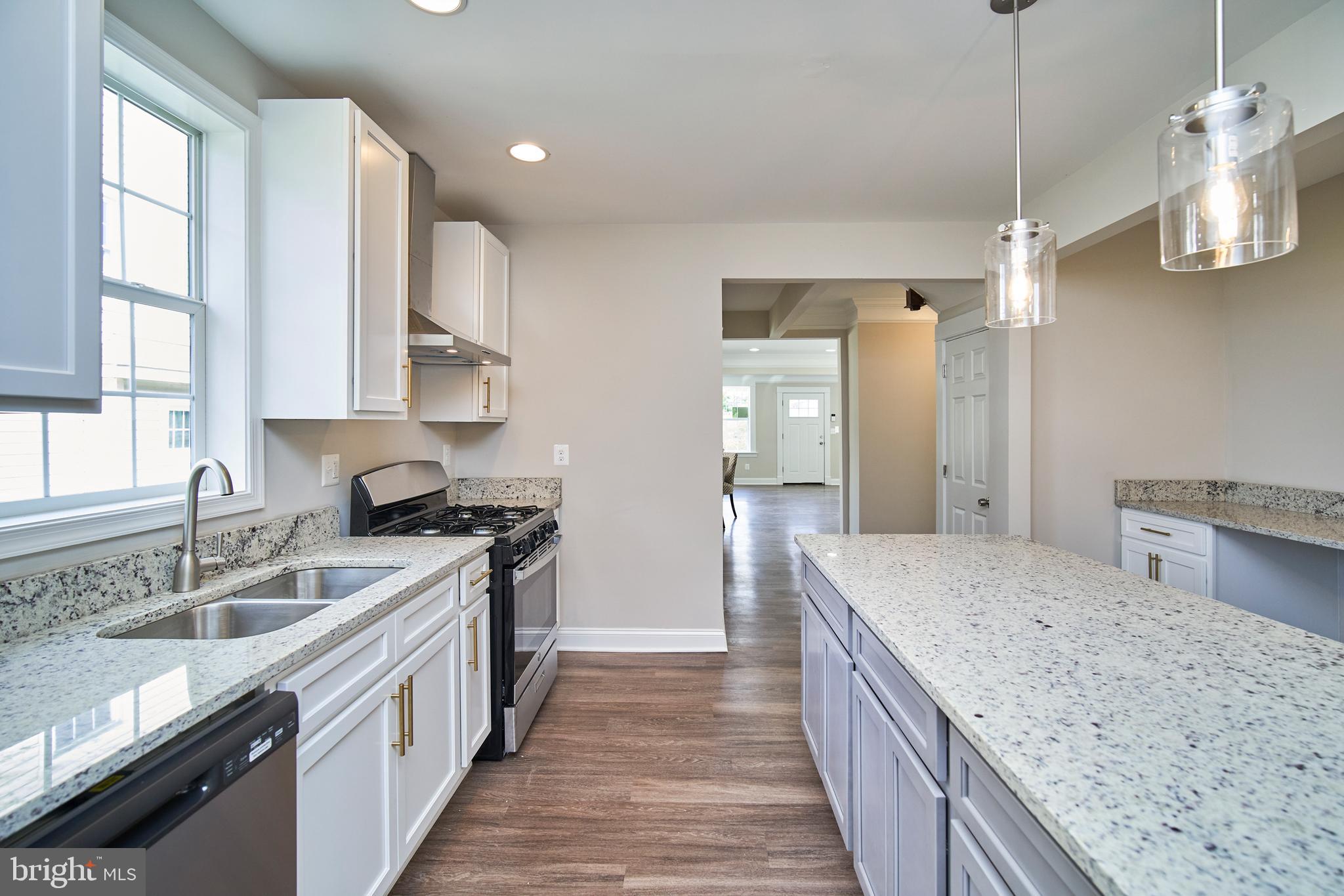 WINDSOR HILLS - Residential