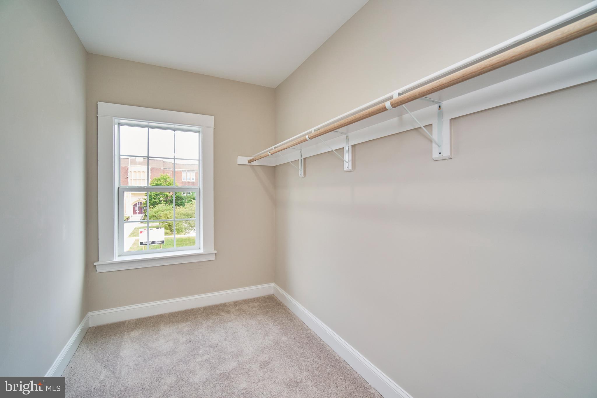 WINDSOR HILLS - Residential