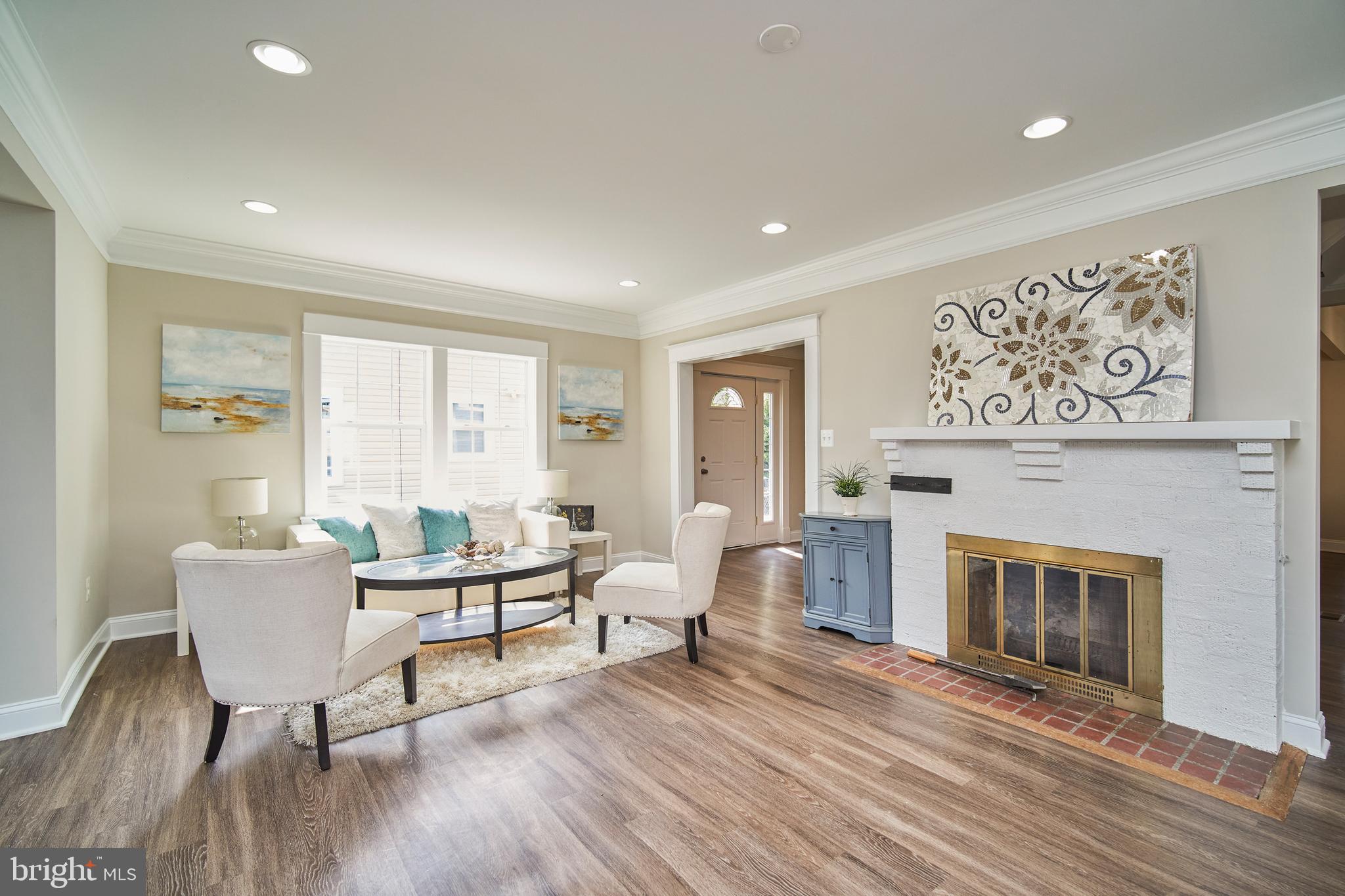 WINDSOR HILLS - Residential