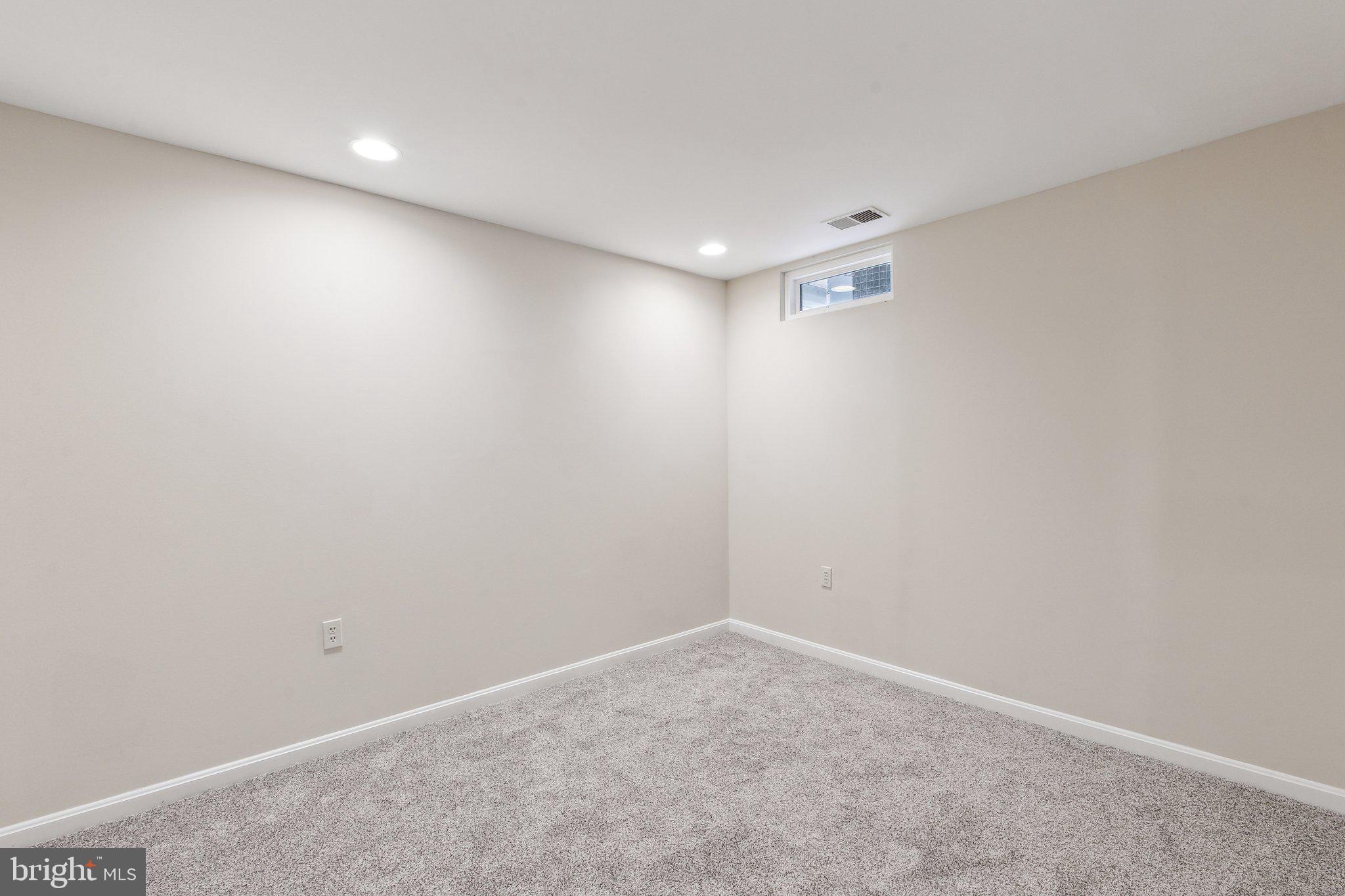 WOODSTONE - Residential Lease