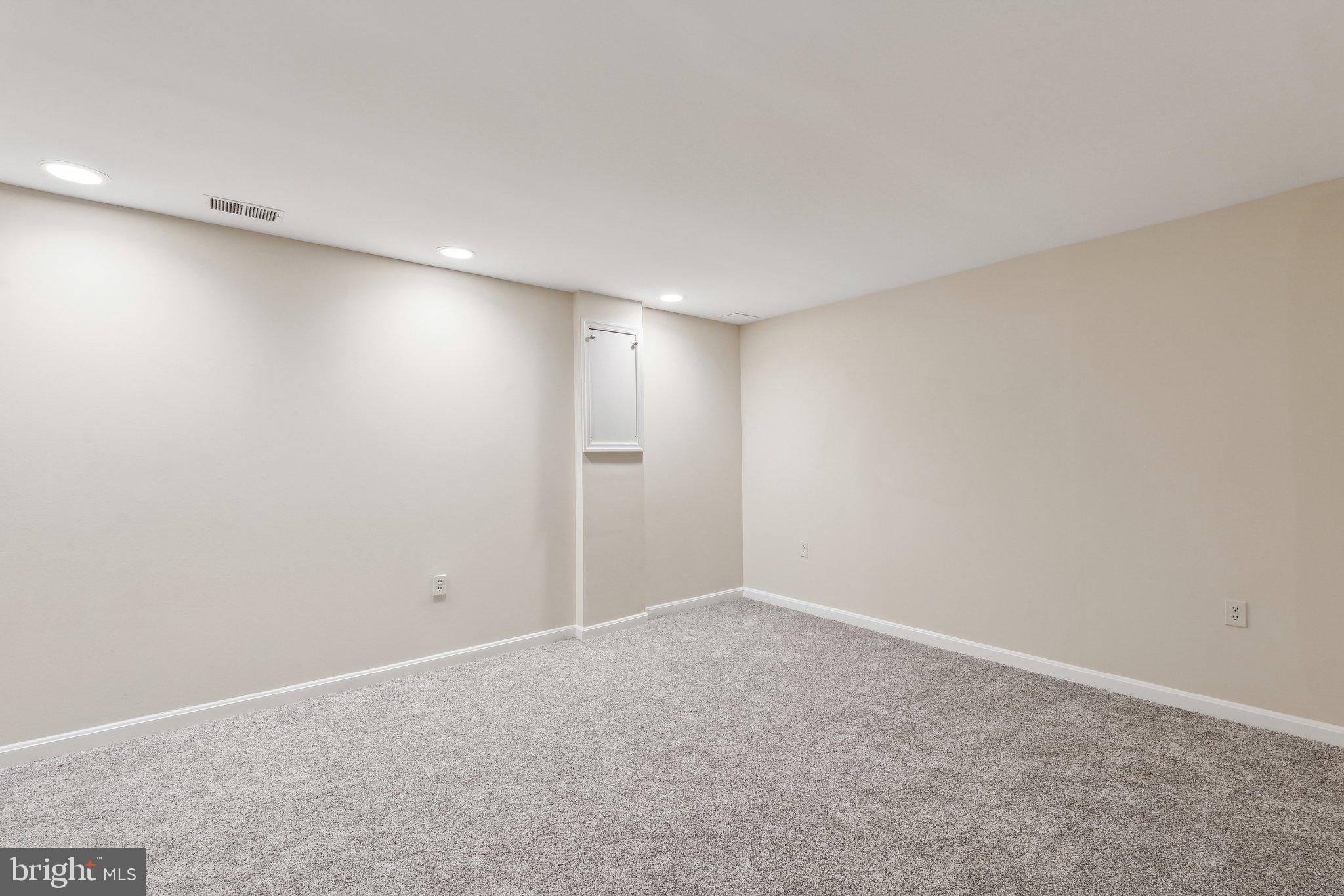 WOODSTONE - Residential Lease