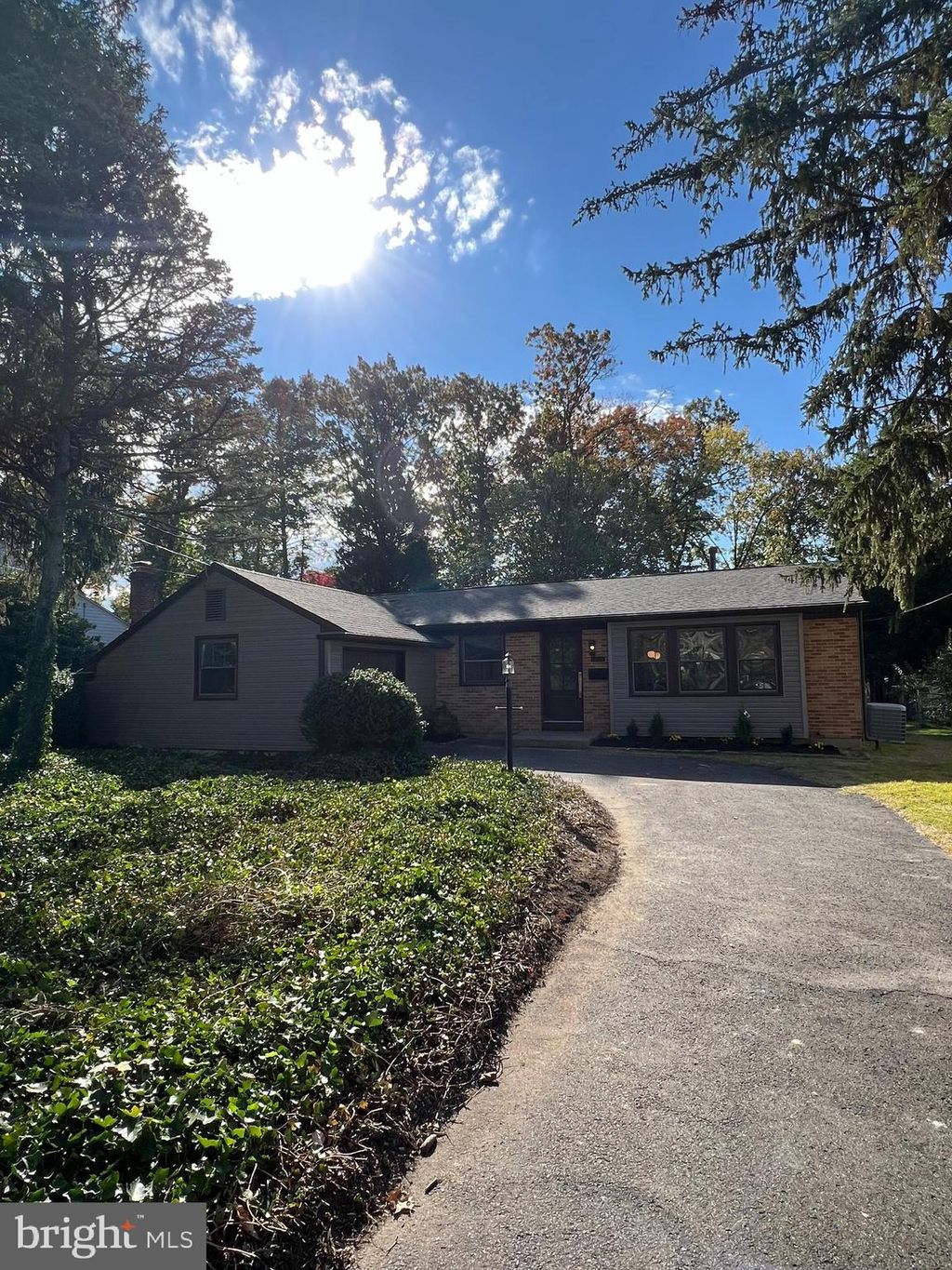 Photo of 1015 Merrymount Avenue S, BLACKWOOD, NJ 08012 (MLS # NJGL2065550)