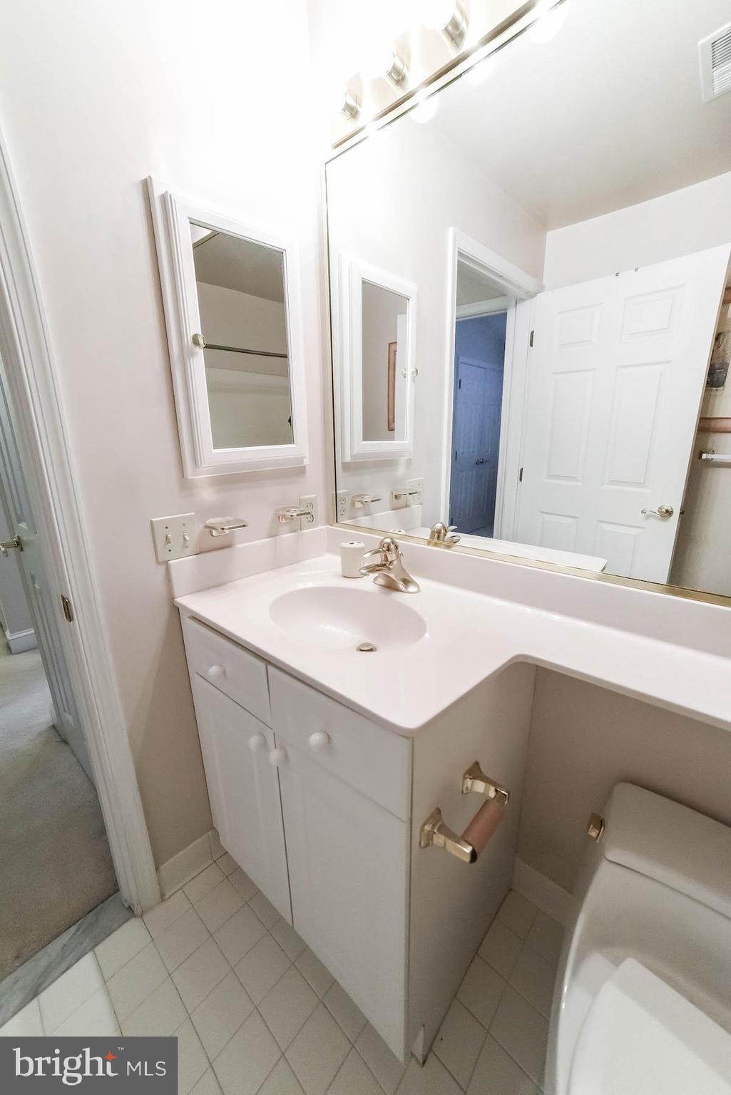 SOLOMONS LANDING - Residential Lease