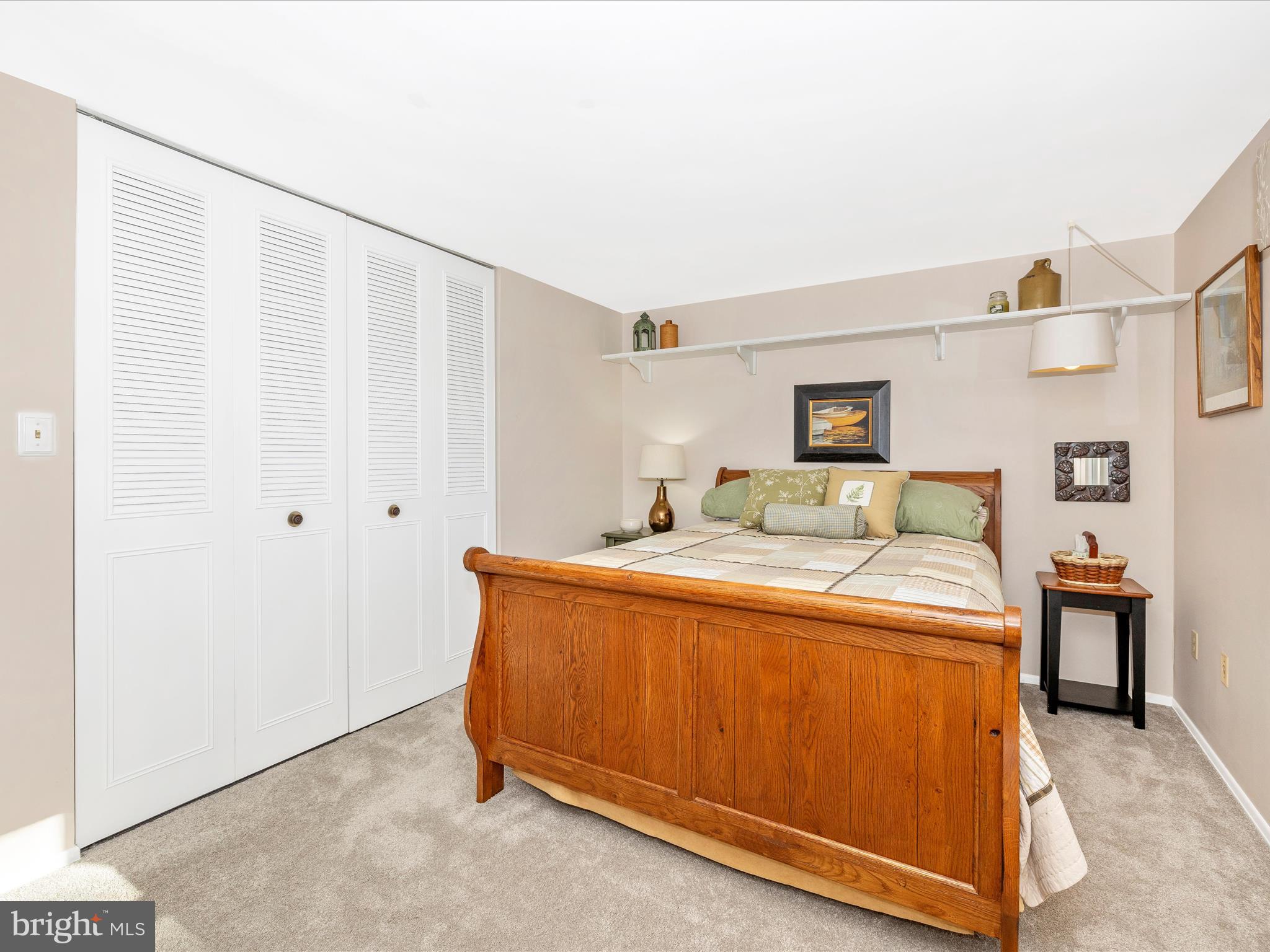 GLADE TOWN - Residential