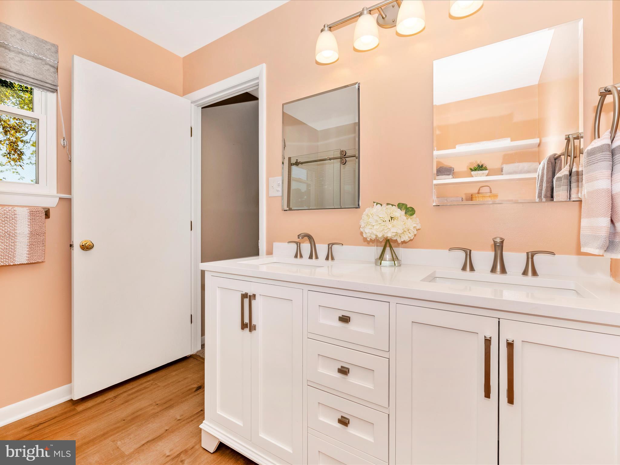 GLADE TOWN - Residential