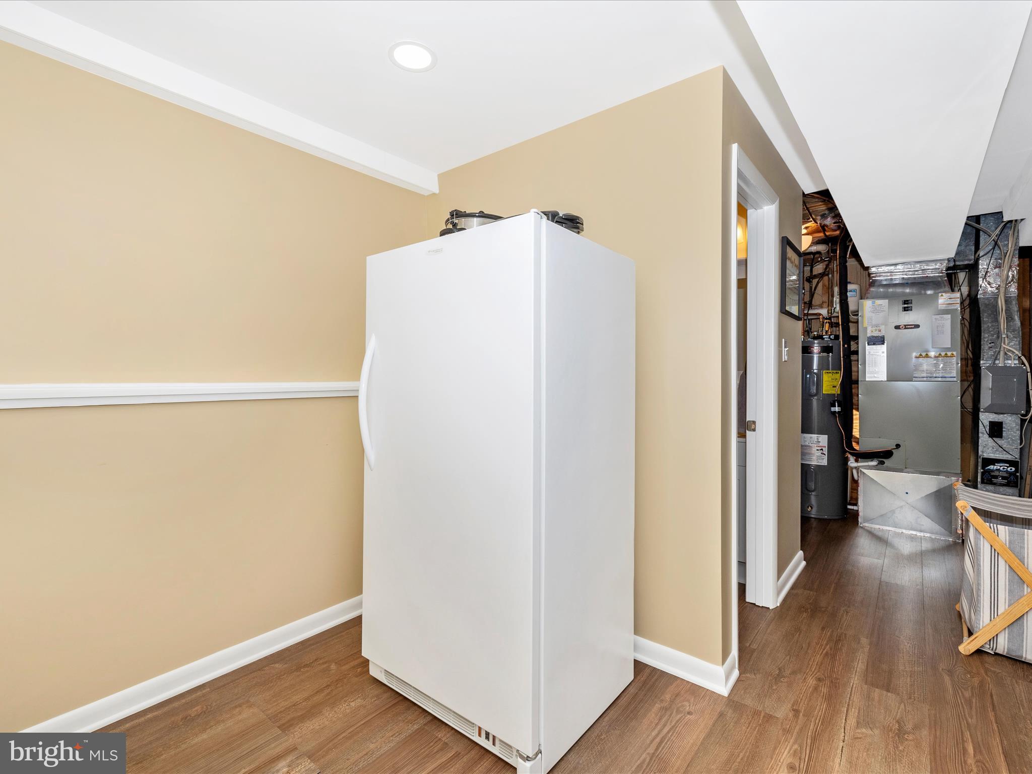 GLADE TOWN - Residential