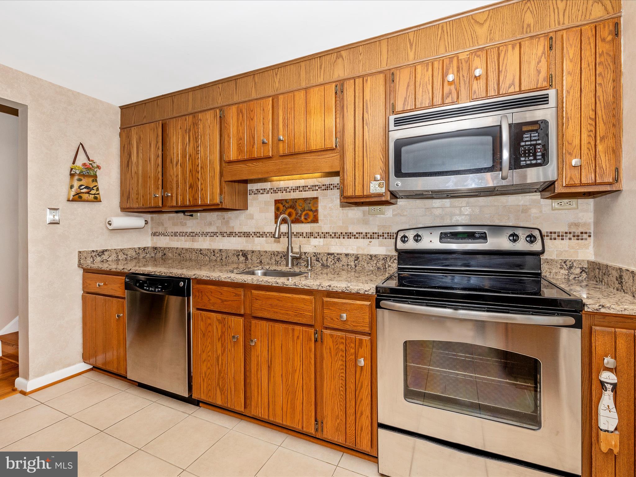 GLADE TOWN - Residential